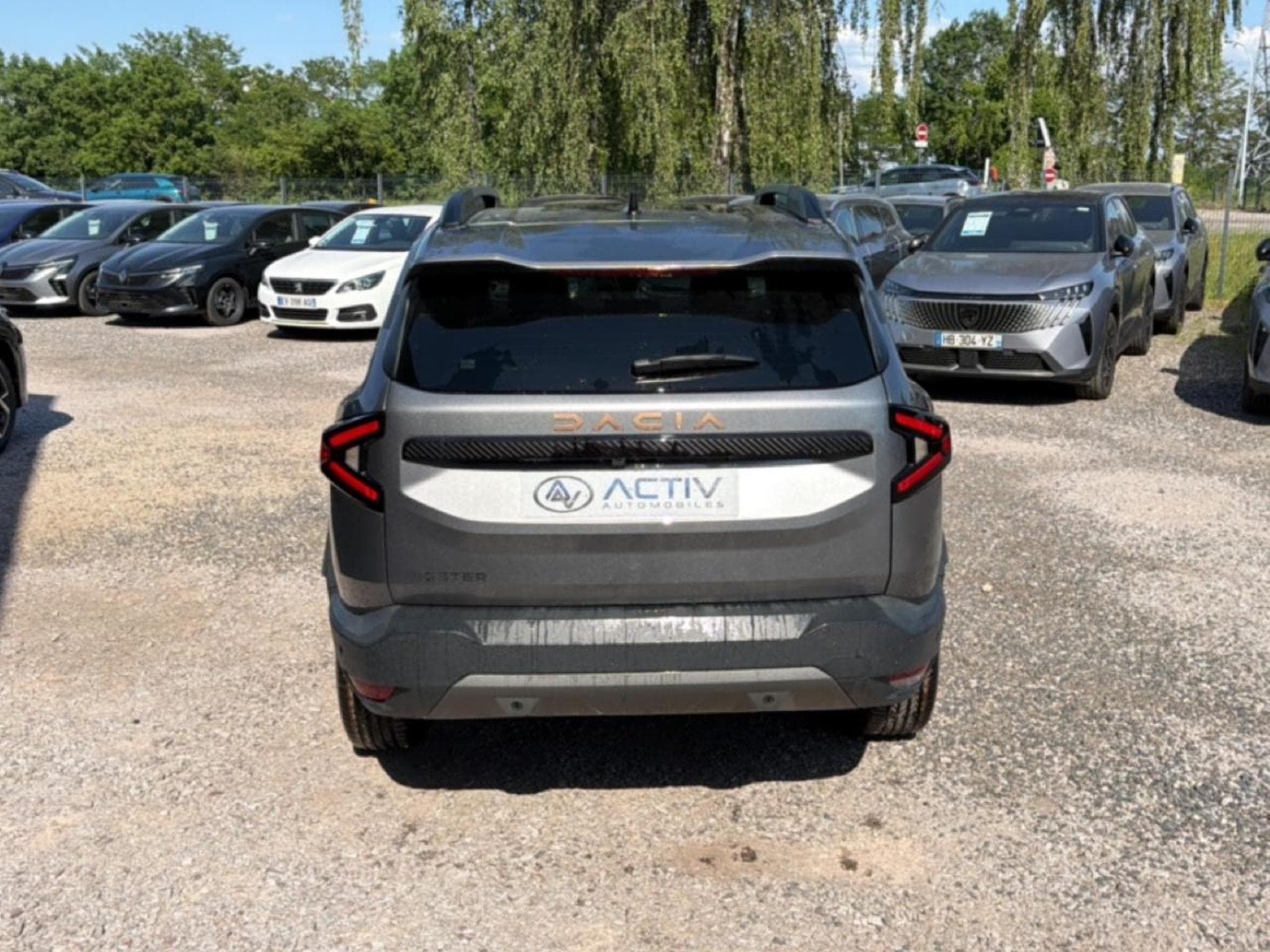 Dacia BIGSTER 1.2 MILD HYBRID 140 EXTREME (2026) - Photo 6