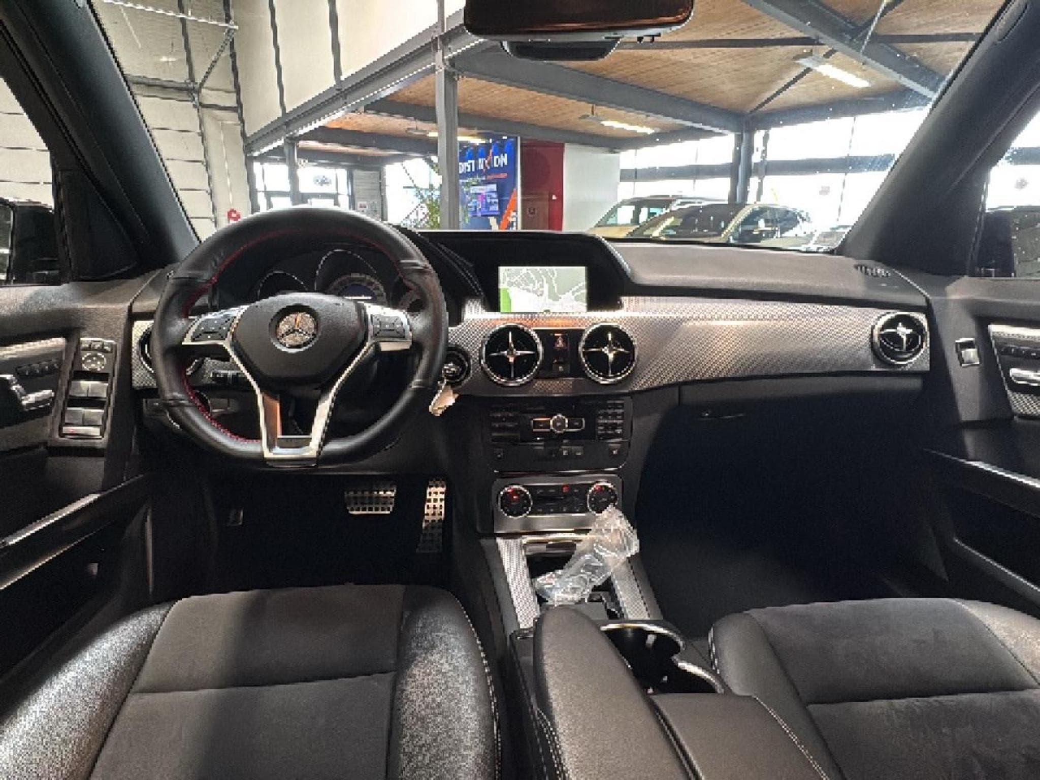 Mercedes GLC 350 4MATIC 7GTRONIC + (2014) - Photo 10