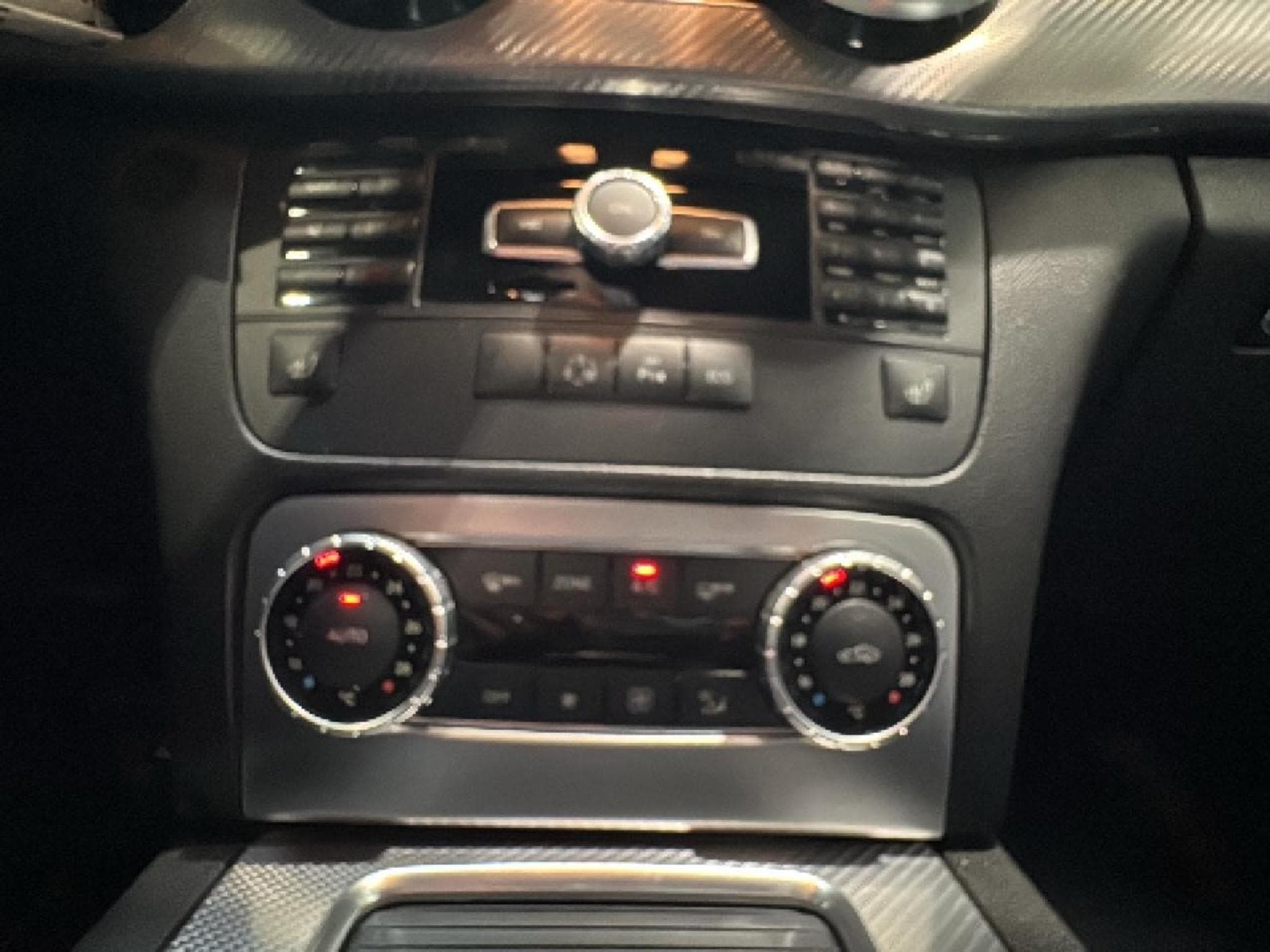 Mercedes GLC 350 4MATIC 7GTRONIC + (2014) - Photo 19