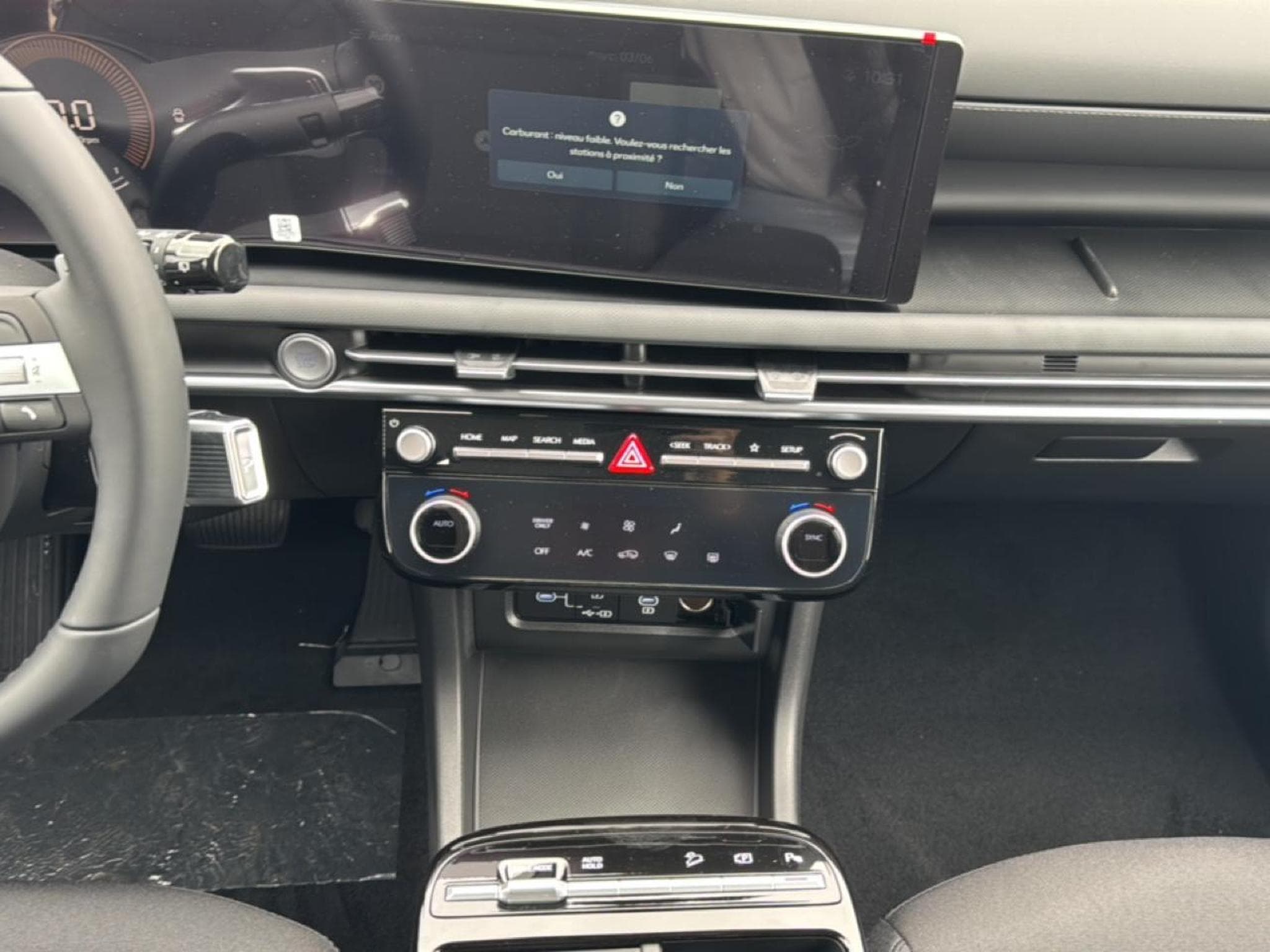 Hyundai TUCSON 1.6 T-GDI 239 HYBRID INTUITIVE (2026) - Photo 13