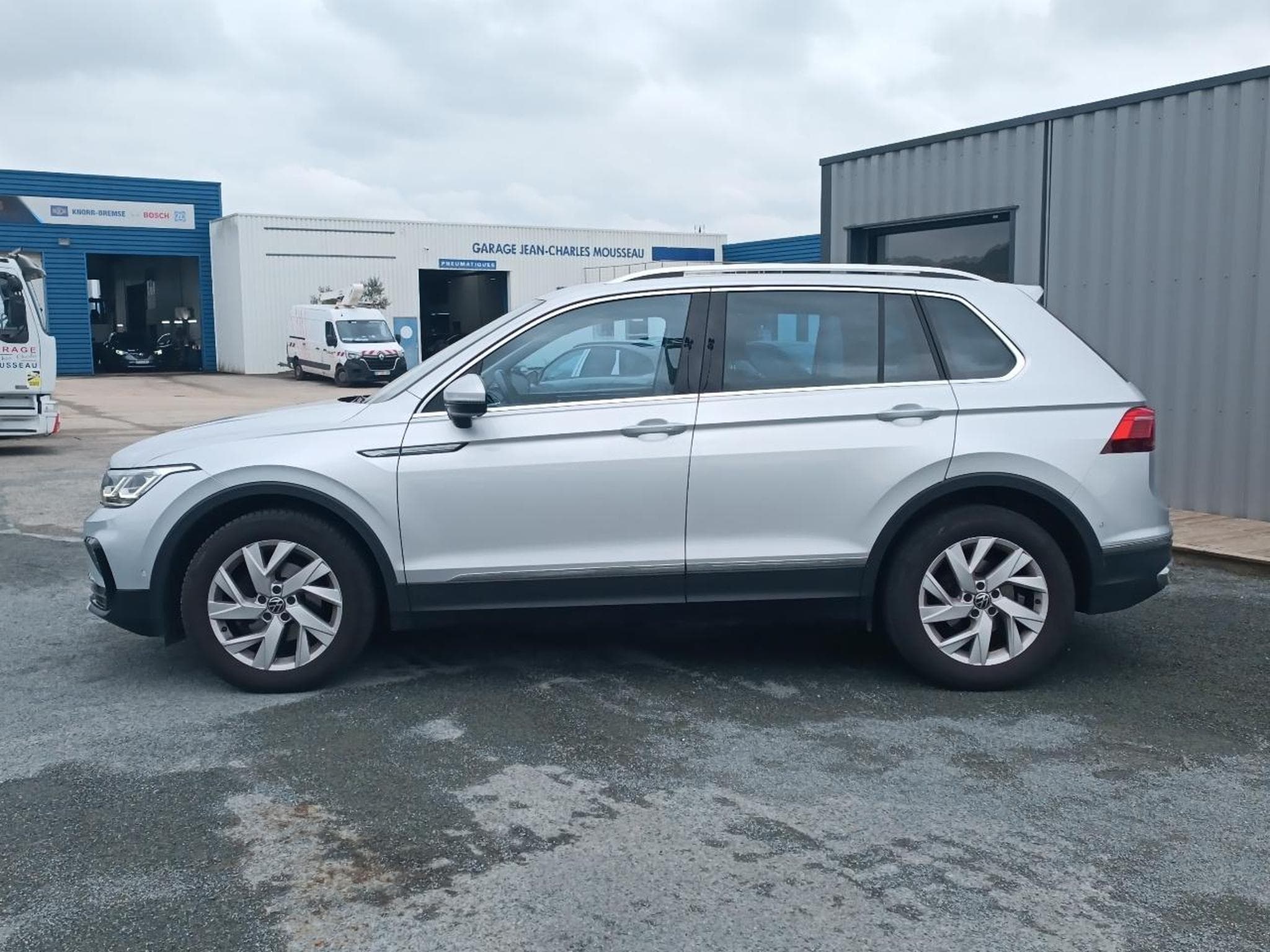 VW TIGUAN 2.0 TDI 150 ELEGANCE DSG7 (2021) - Photo 8