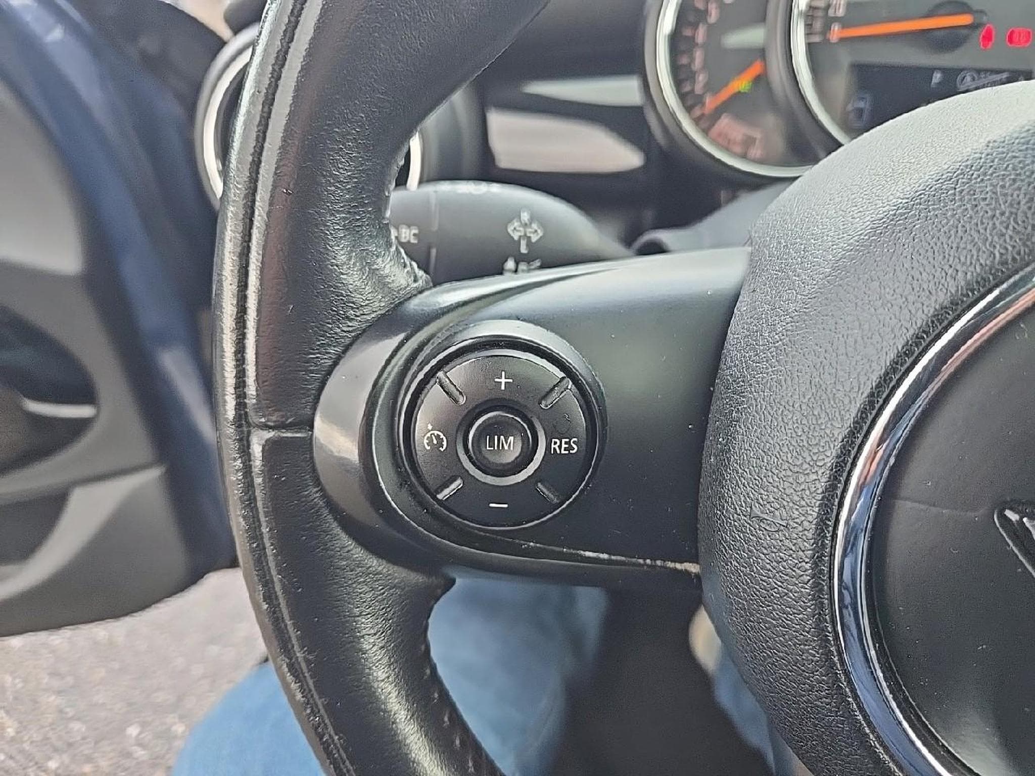 Mini Cooper COOPER S 192 PACK RED HOT CHILI BVA (2015) - Photo 19