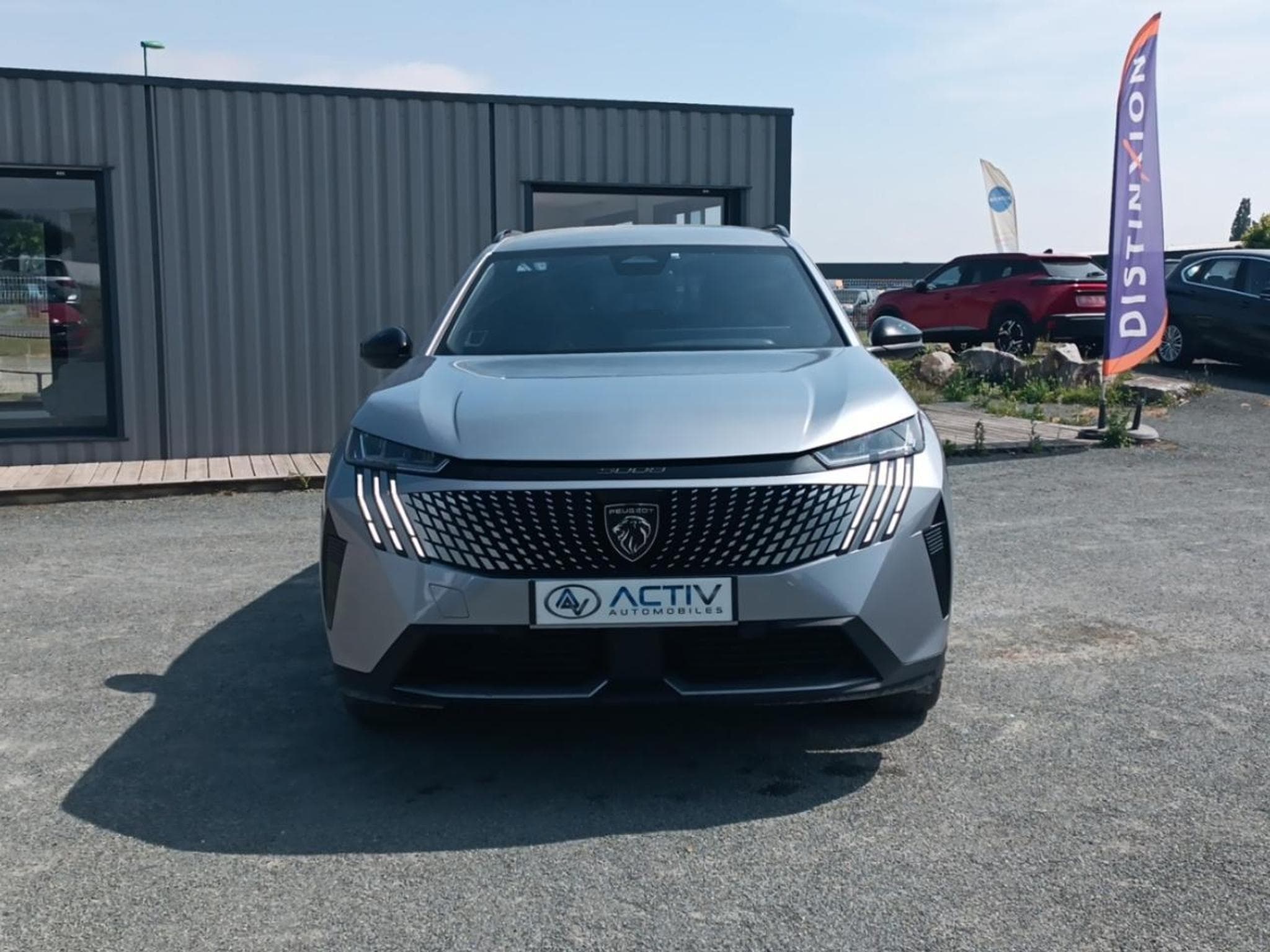 Peugeot 5008 HYBRID 145 ALLURE E-DCS6 (2025) - Photo 2