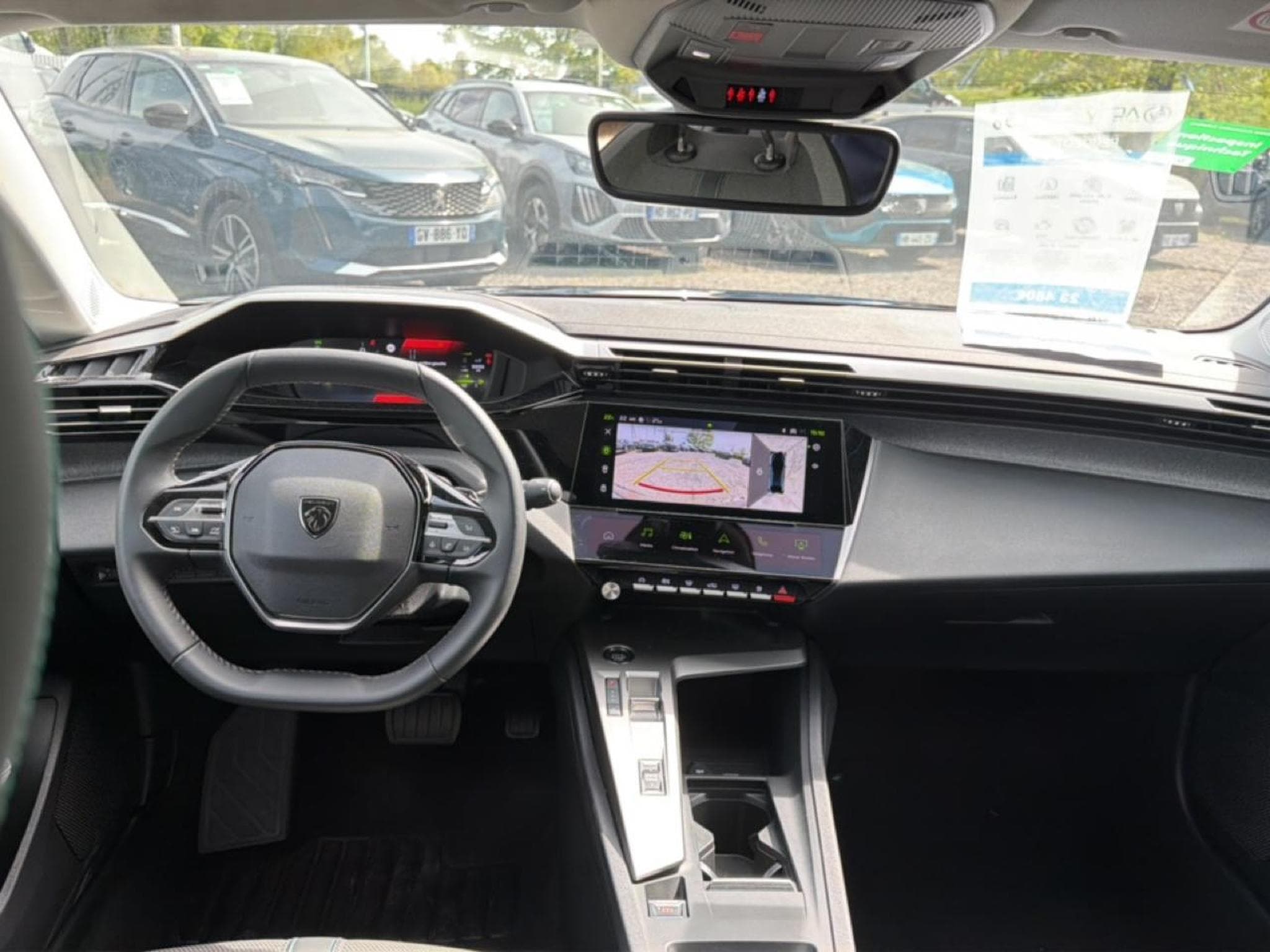 Peugeot 408 HYBRID 136 ALLURE E-DCS6 (2024) - Photo 10