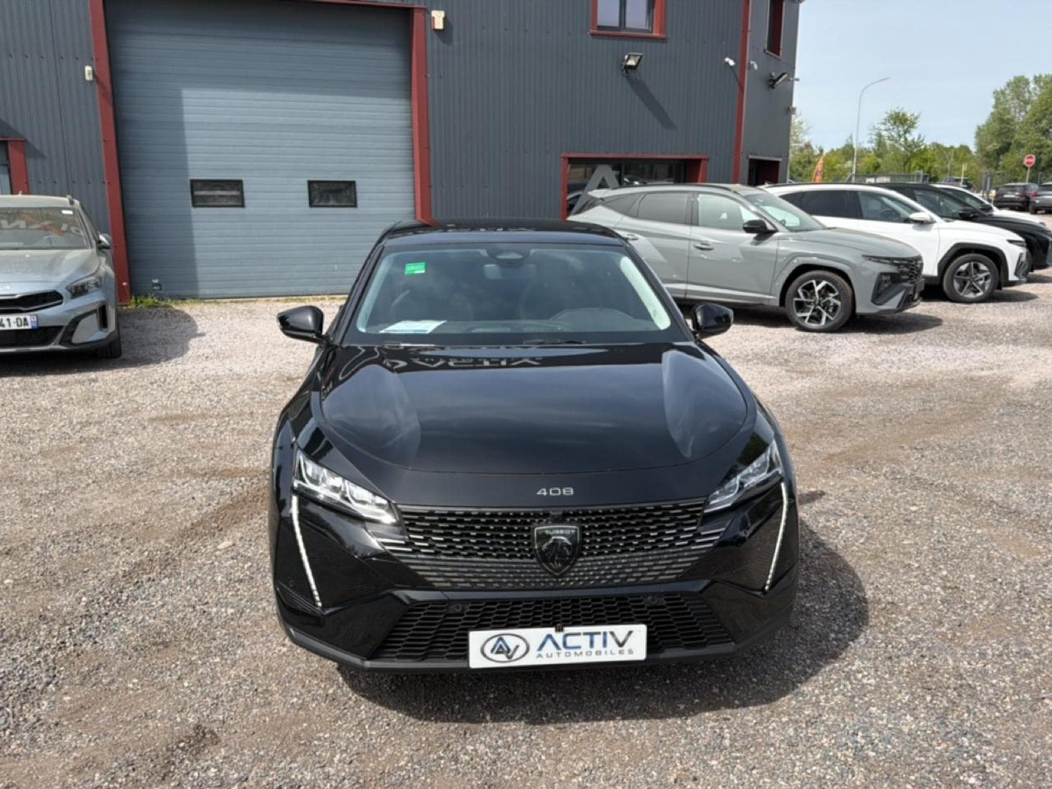 Peugeot 408 HYBRID 136 ALLURE E-DCS6 (2024) - Photo 2