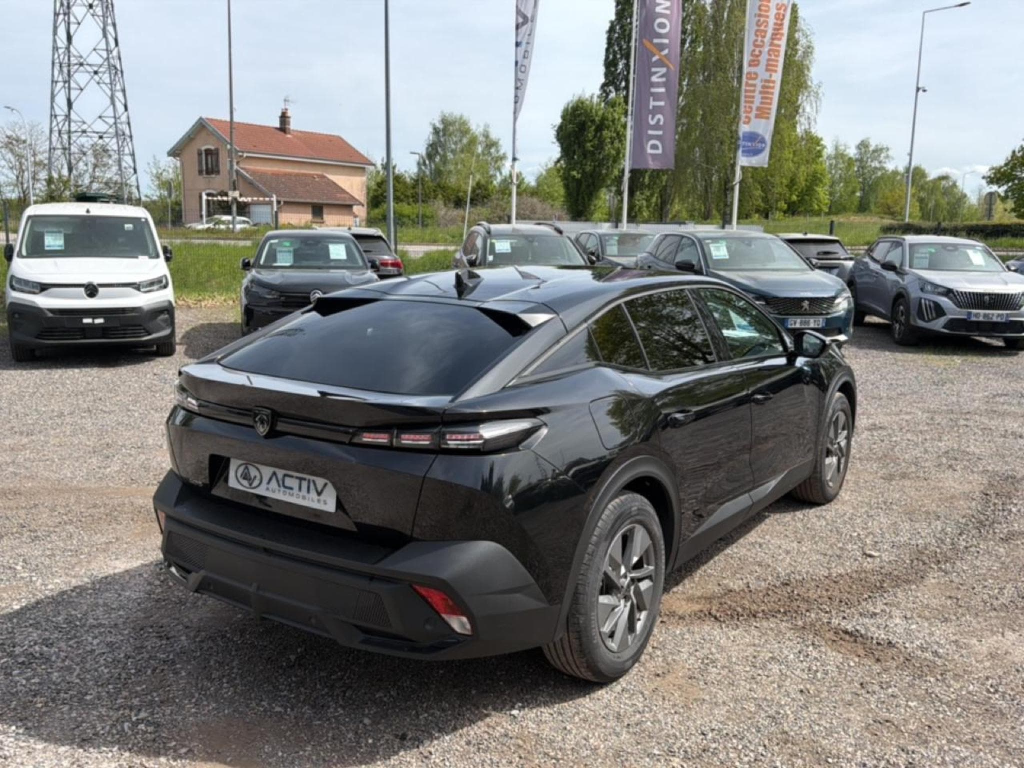 Peugeot 408 HYBRID 136 ALLURE E-DCS6 (2024) - Photo 5