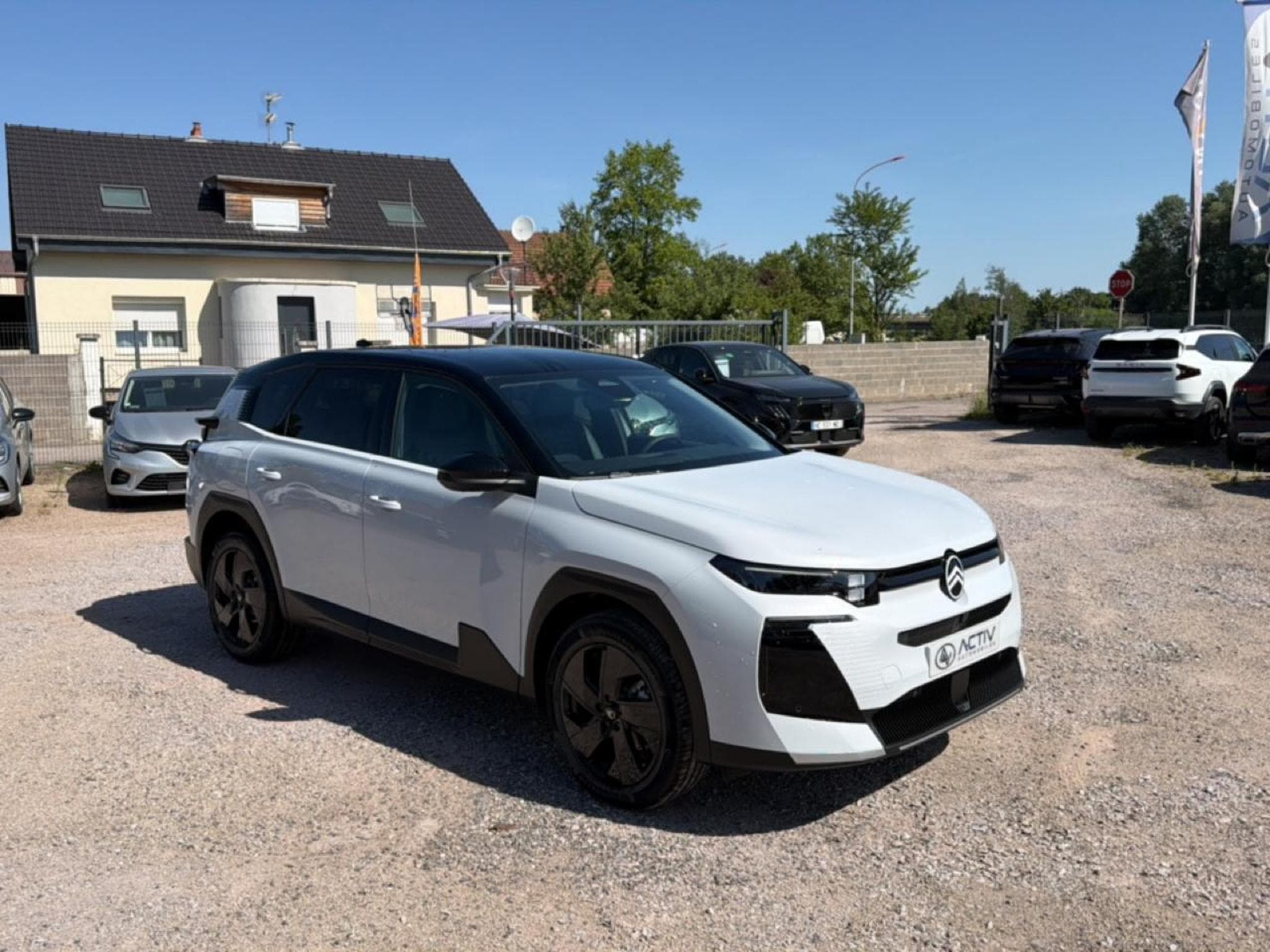 Citroen C5 AIRCROSS 1.2 HYBRIDE 145 PLUS BOITE AUTOMATIQUE (2026) - Photo 3