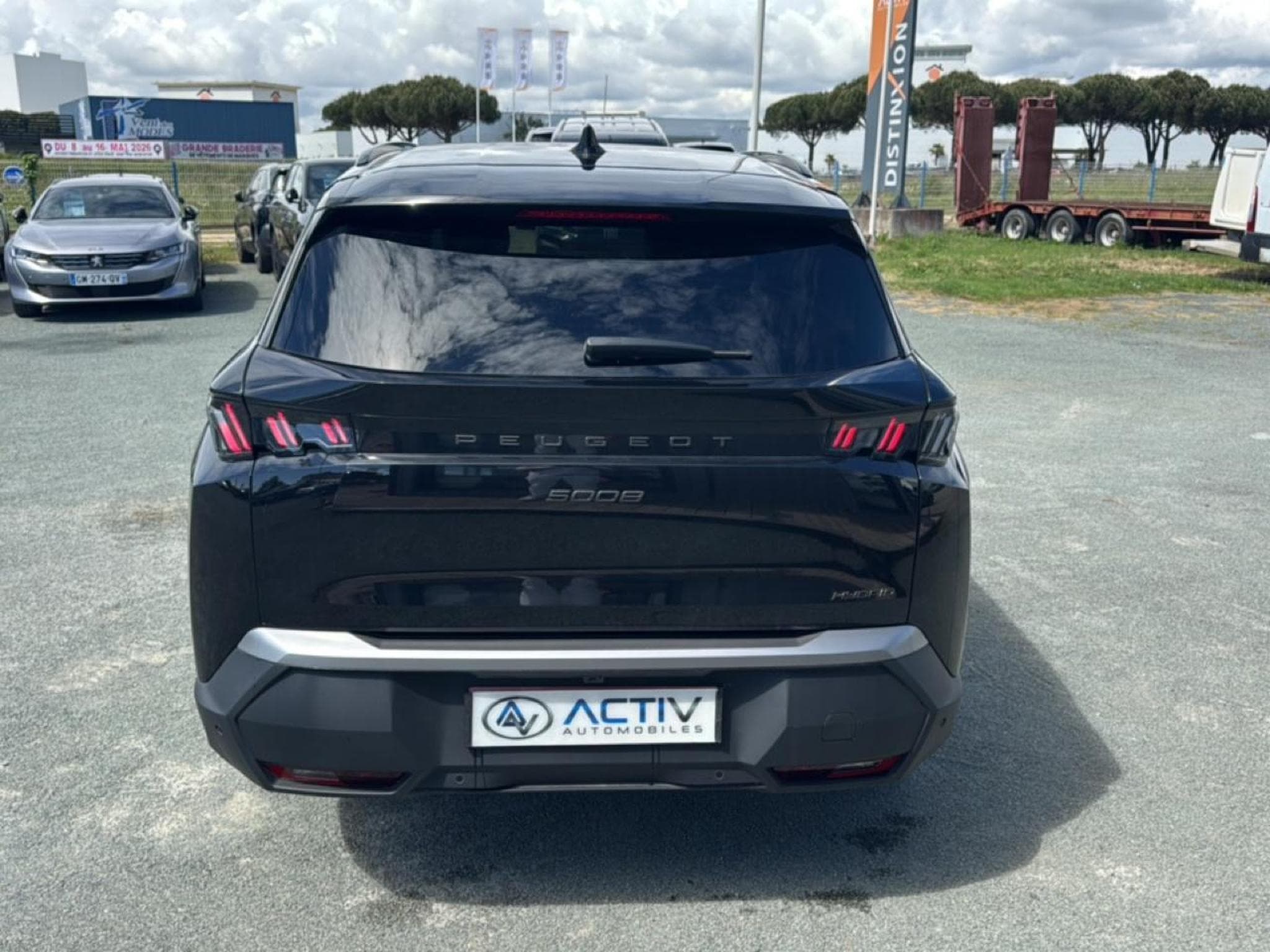 Peugeot 5008 HYBRID 145 ALLURE E-DCS6 (2025) - Photo 6