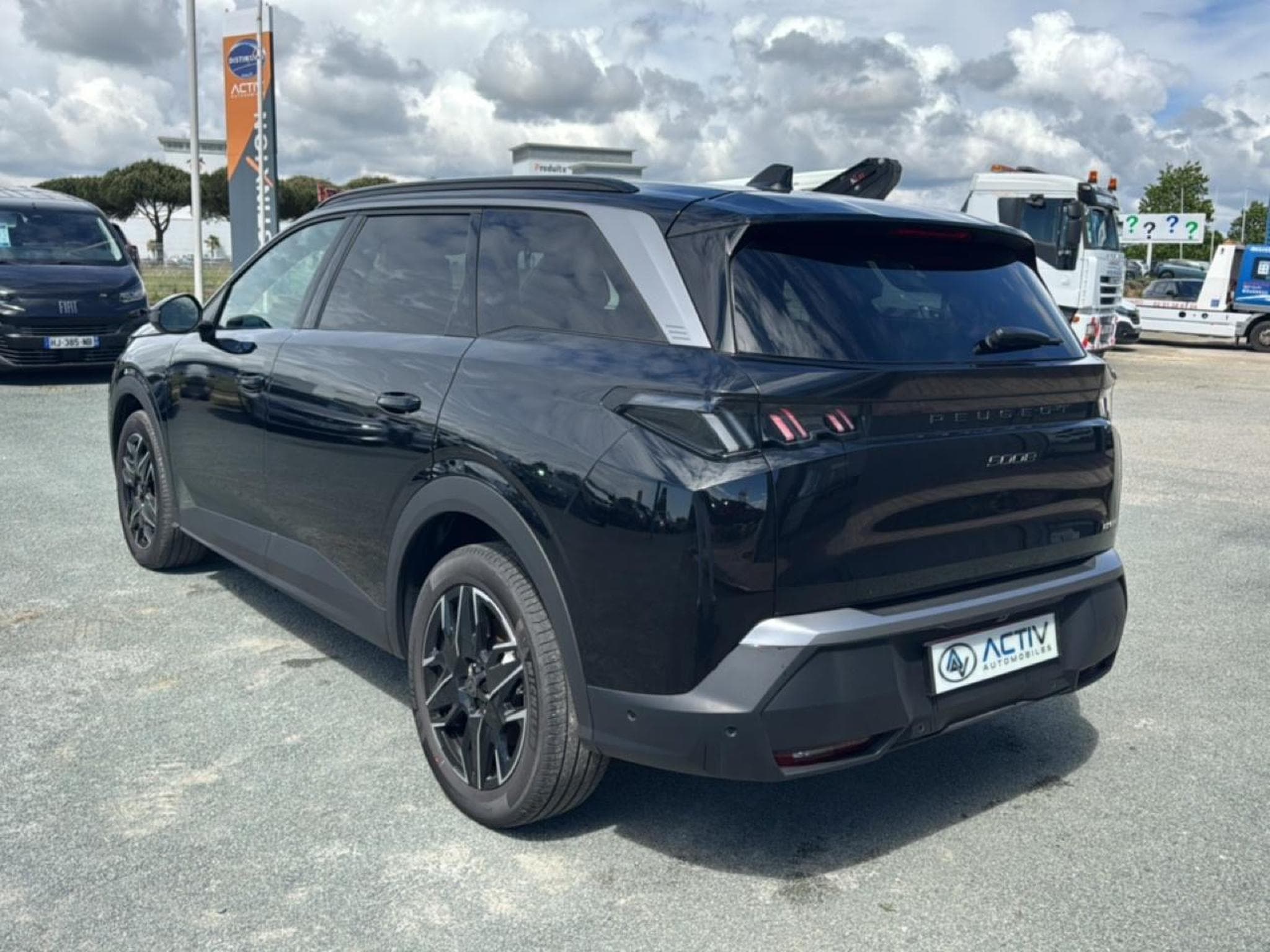 Peugeot 5008 HYBRID 145 ALLURE E-DCS6 (2025) - Photo 7