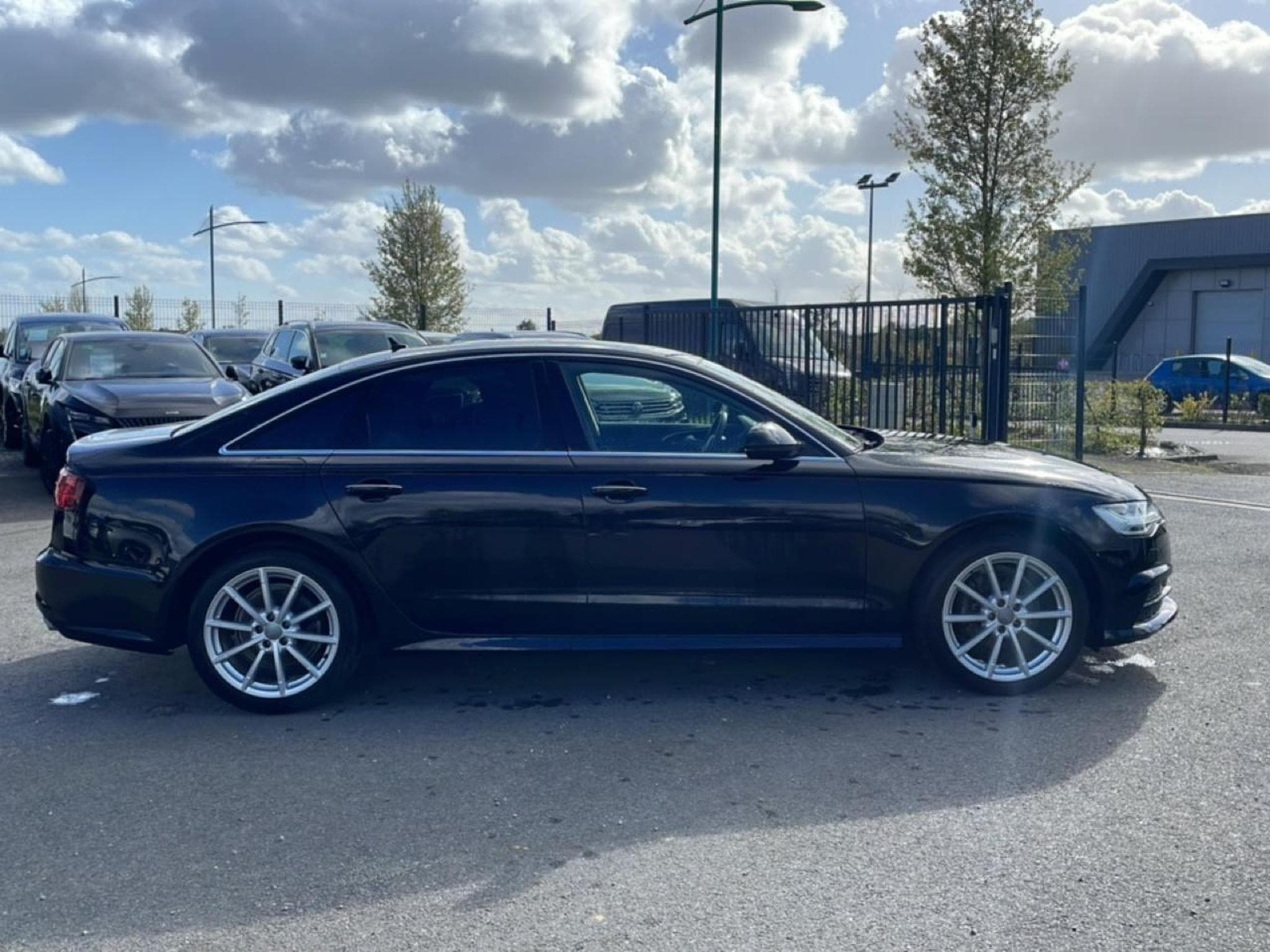 Audi A6 2.0 TDI 190 ULTRA AMBITION LUXE S TRONIC 7 (2018) - Photo 4