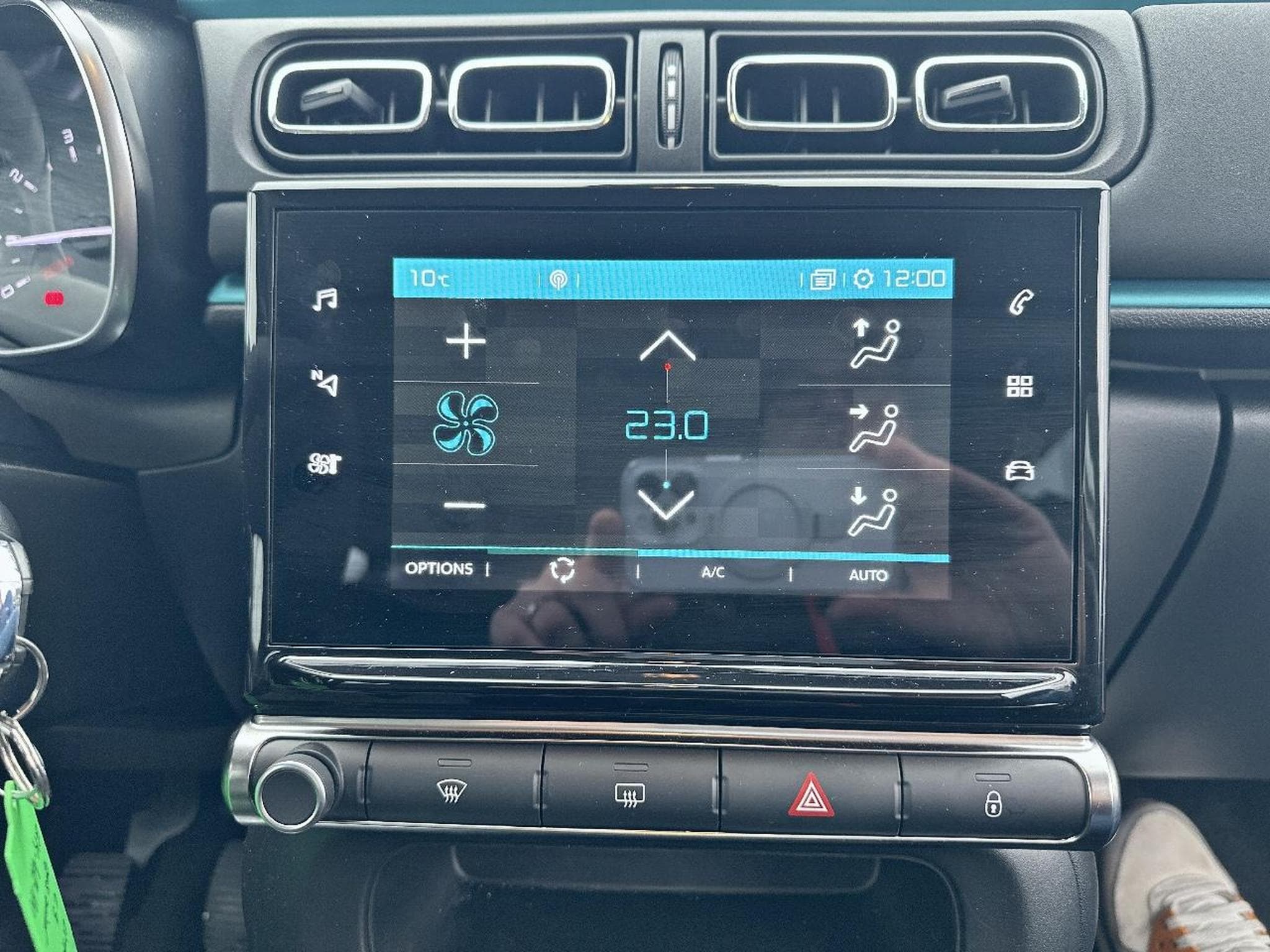 Citroen C3 1.2 PURETECH 110 C-SERIES (2023) - Photo 14