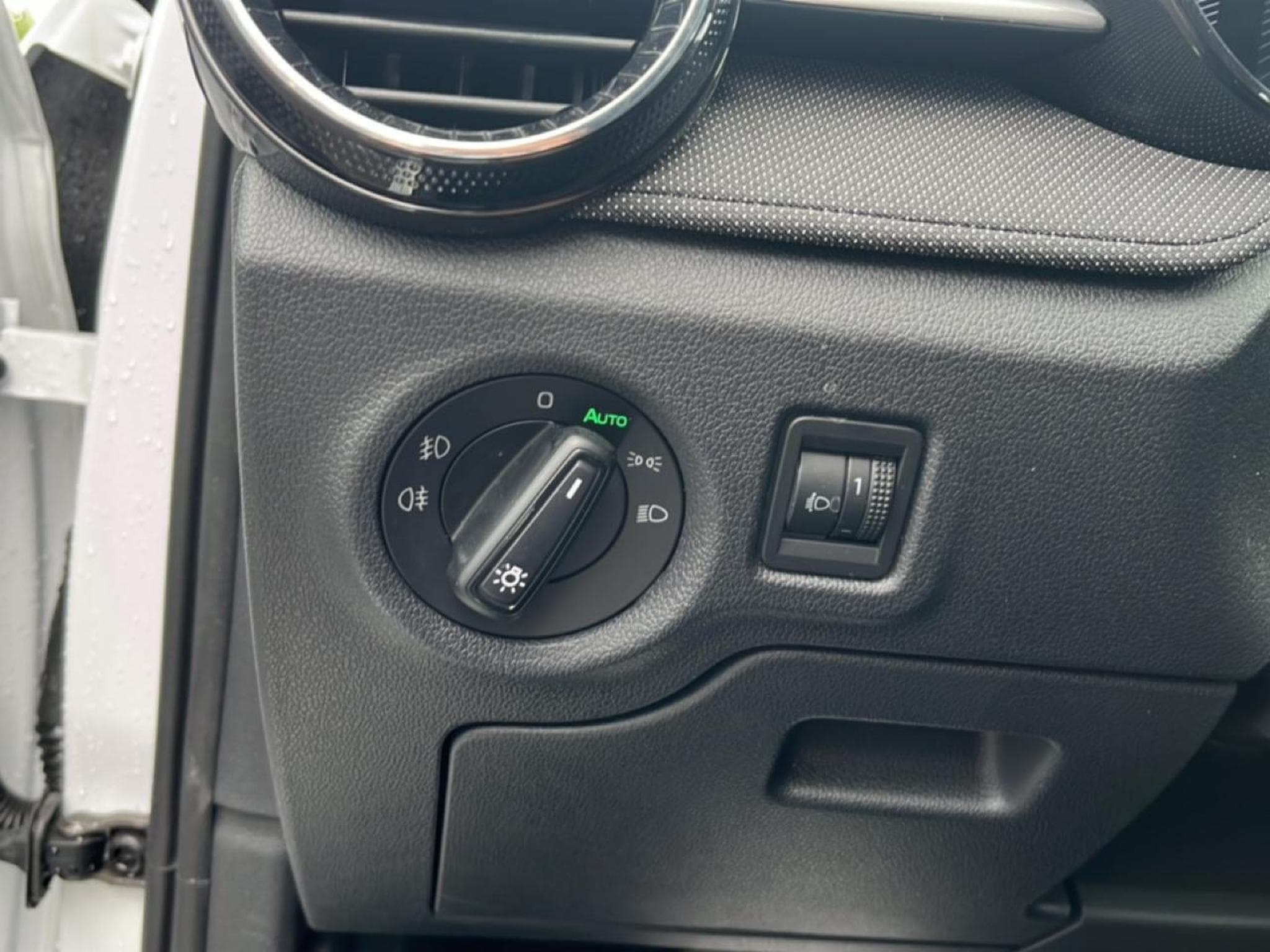 Skoda FABIA 1.0 TSI EVO2 95 SELECTION (2025) - Photo 20