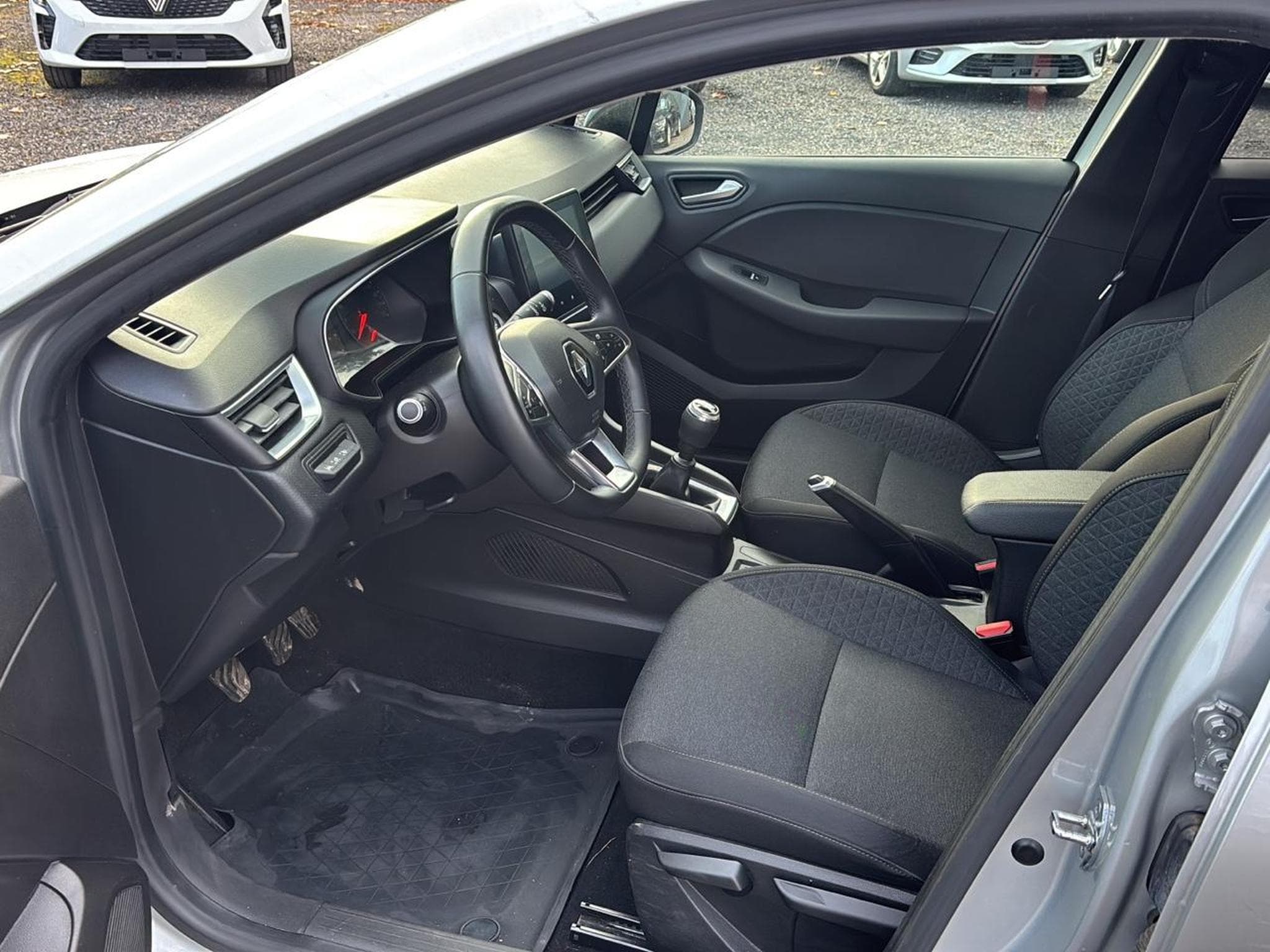 Renault Clio 1.0 TCE 90 ZEN (2021) - Photo 11