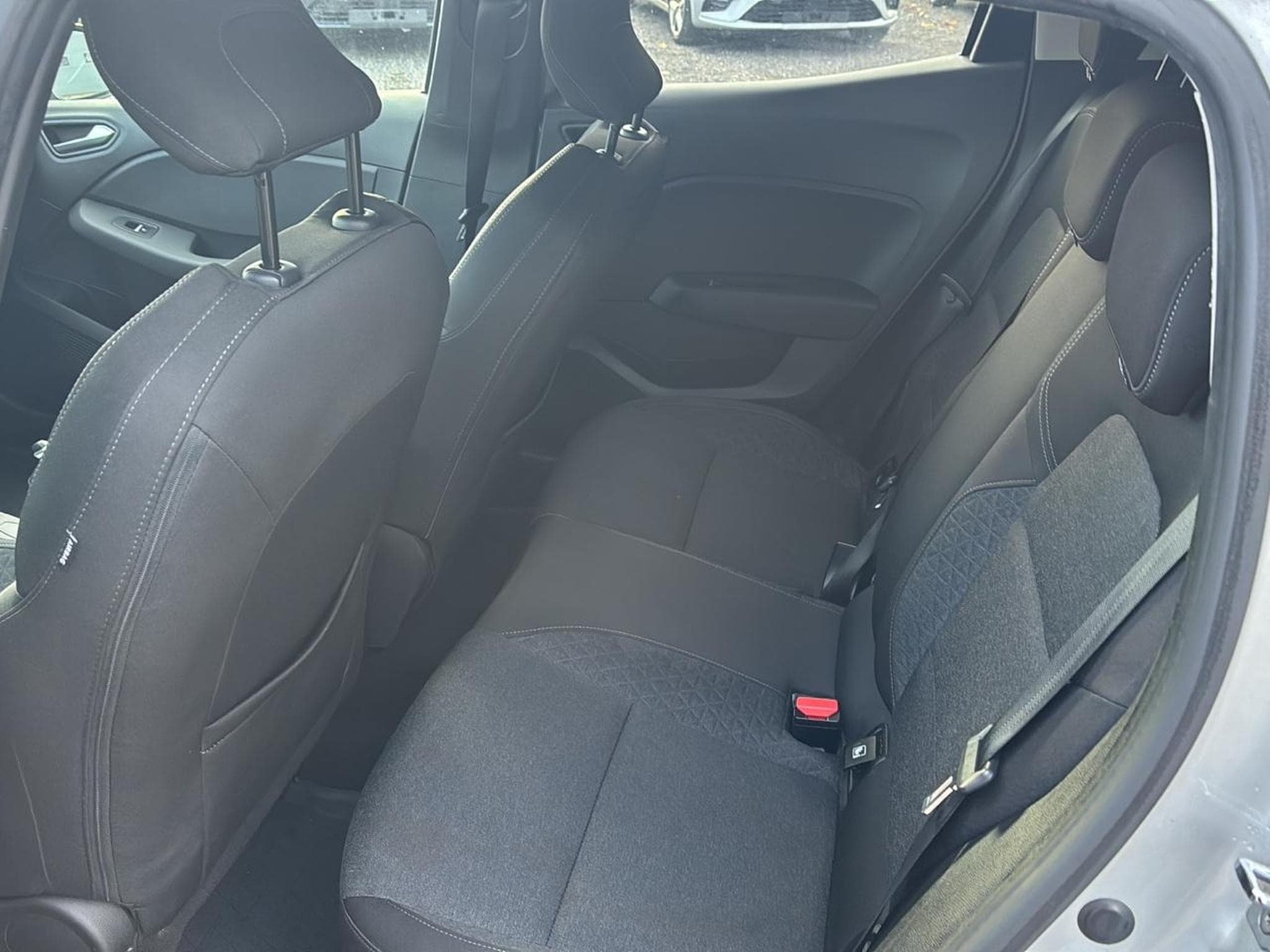 Renault Clio 1.0 TCE 90 ZEN (2021) - Photo 13