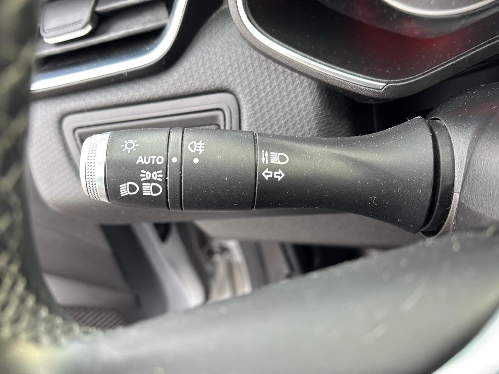 Renault Clio 1.0 TCE 90 ZEN (2021) - Photo 18