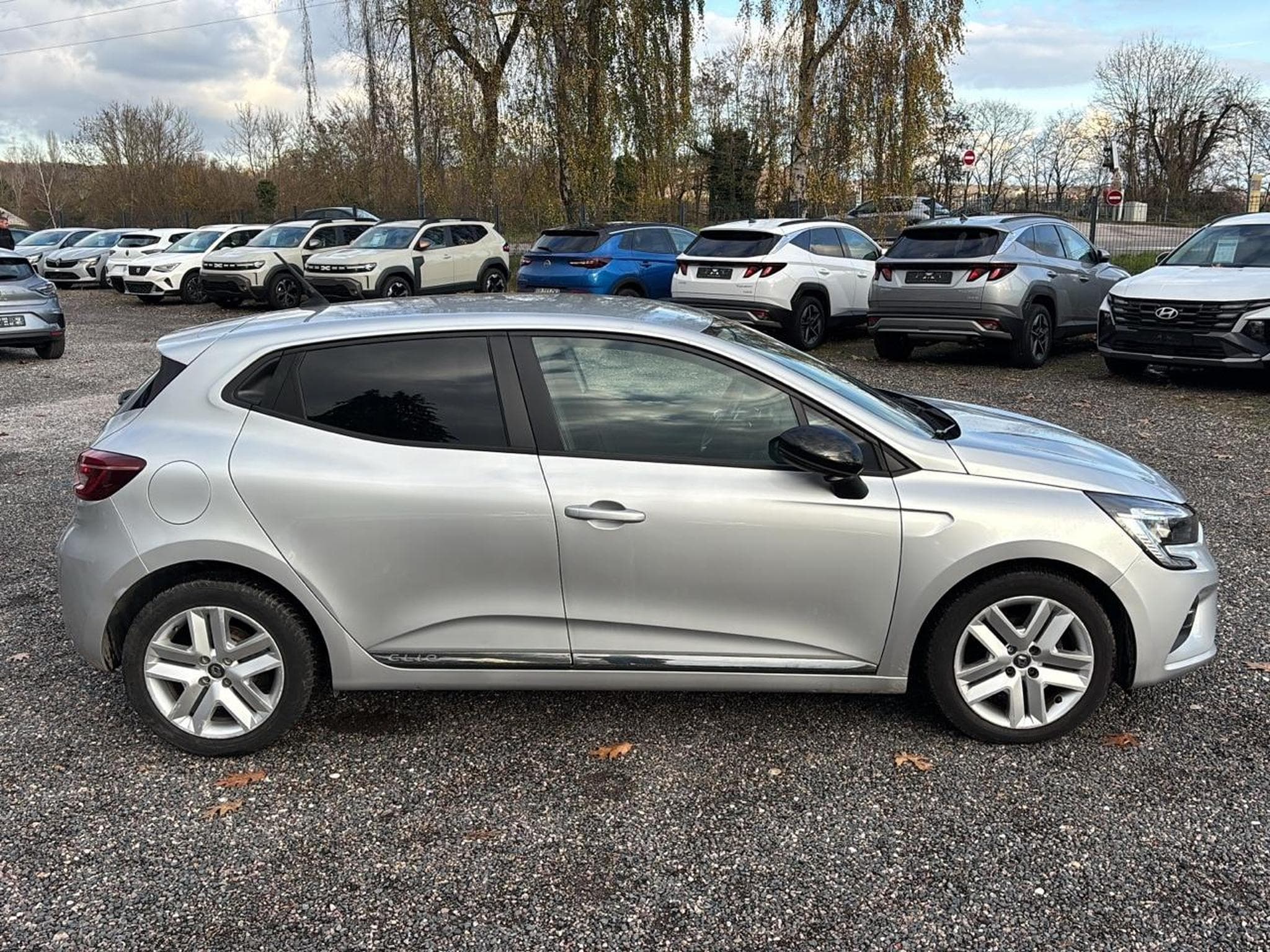 Renault Clio 1.0 TCE 90 ZEN (2021) - Photo 4