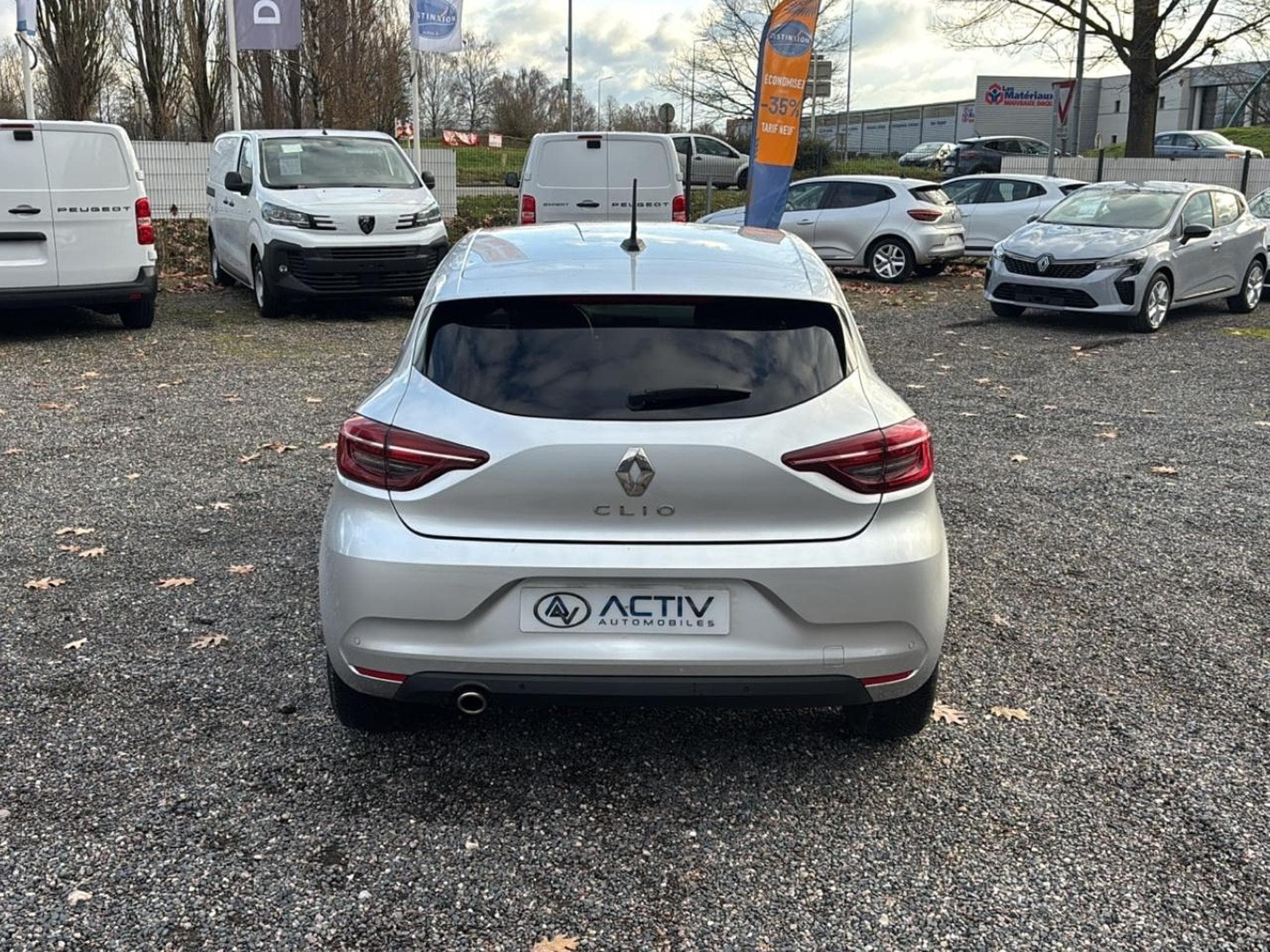Renault Clio 1.0 TCE 90 ZEN (2021) - Photo 6