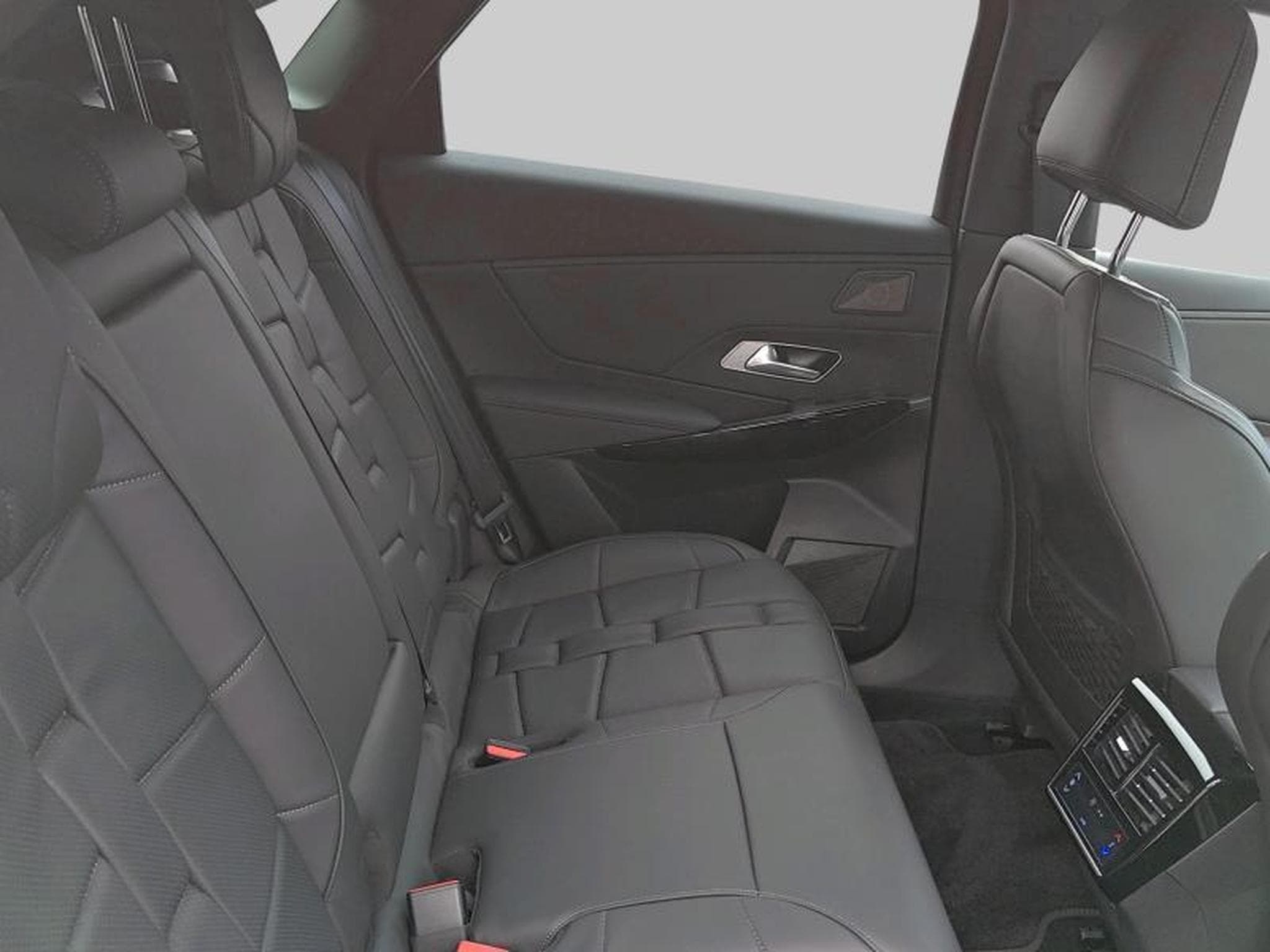 DS Automobiles DS7 OPERA (2024) - Photo 10