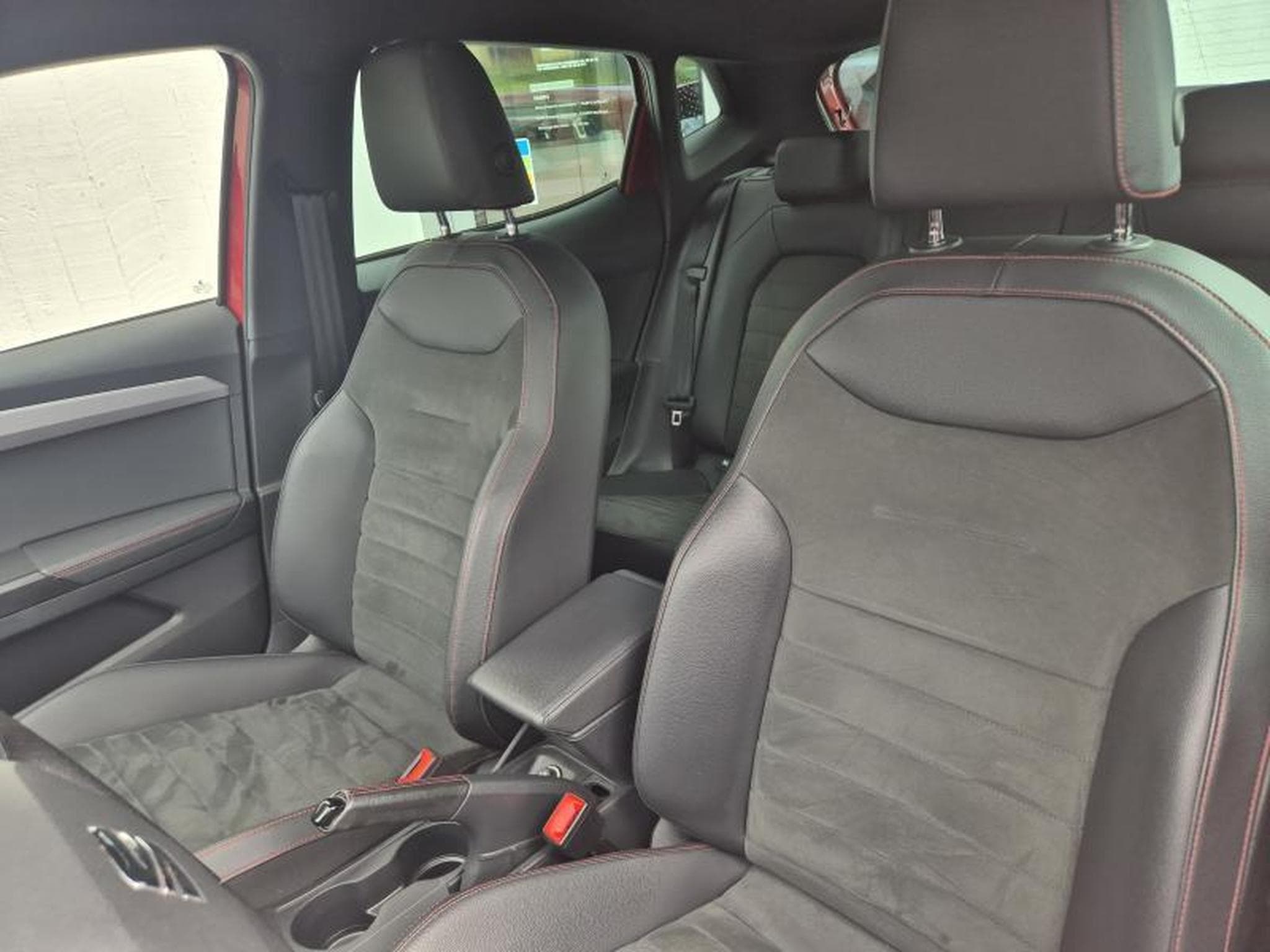 Seat Ibiza FR (2020) - Photo 9