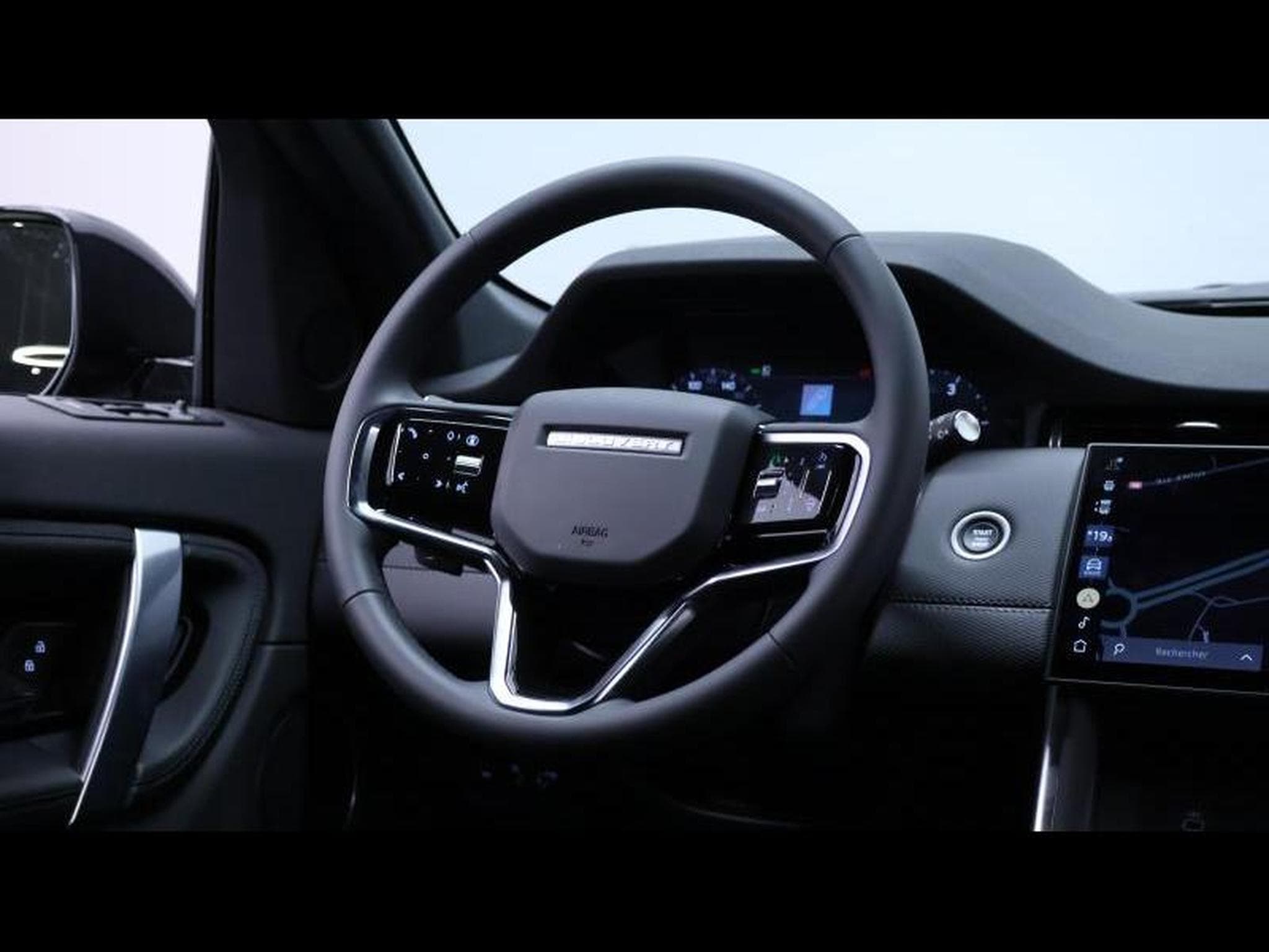 Land-Rover Discovery Sport D200 Dynamic S AWD Auto (2026) - Photo 16