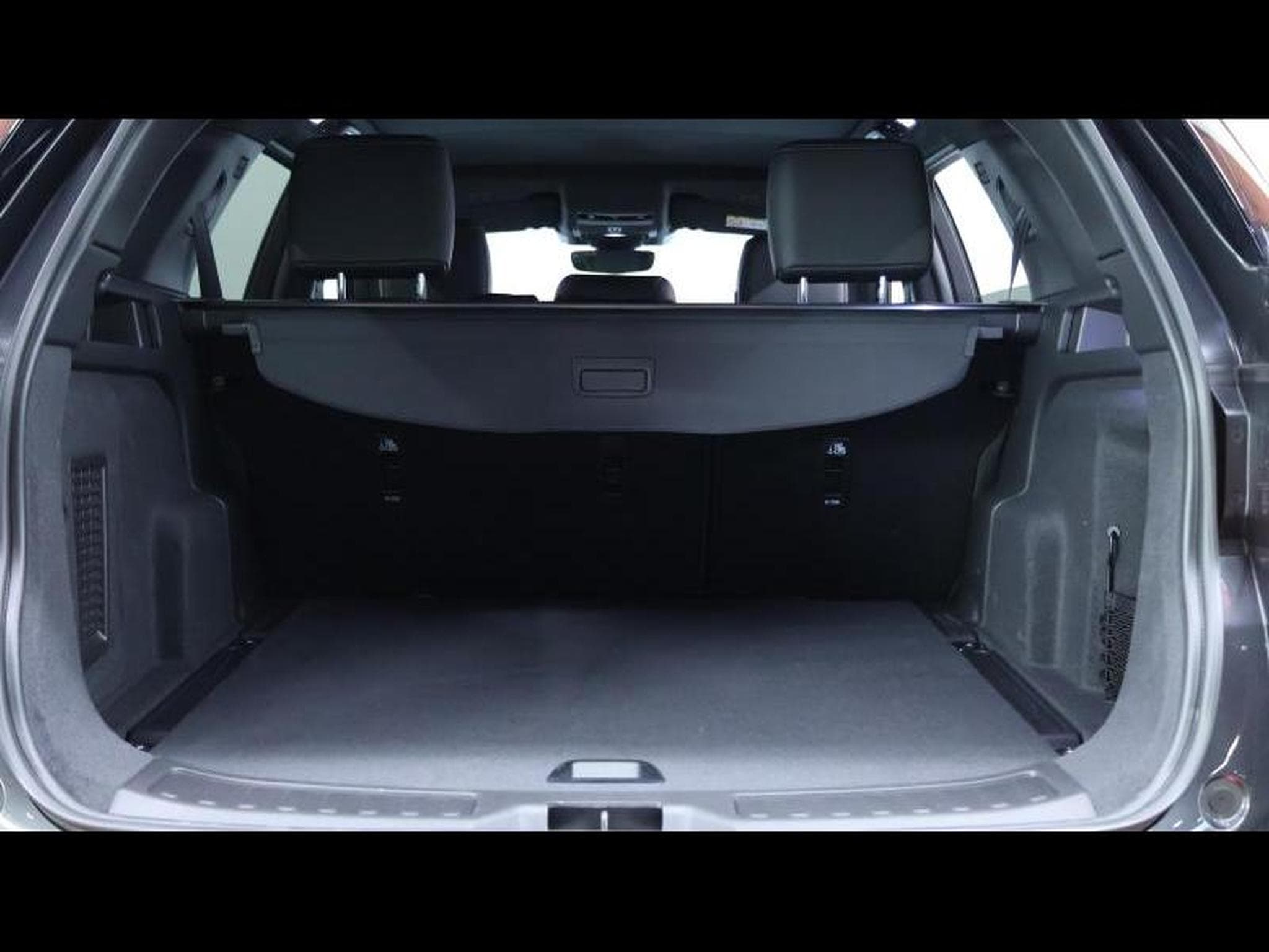 Land-Rover Discovery Sport D200 Dynamic S AWD Auto (2026) - Photo 7