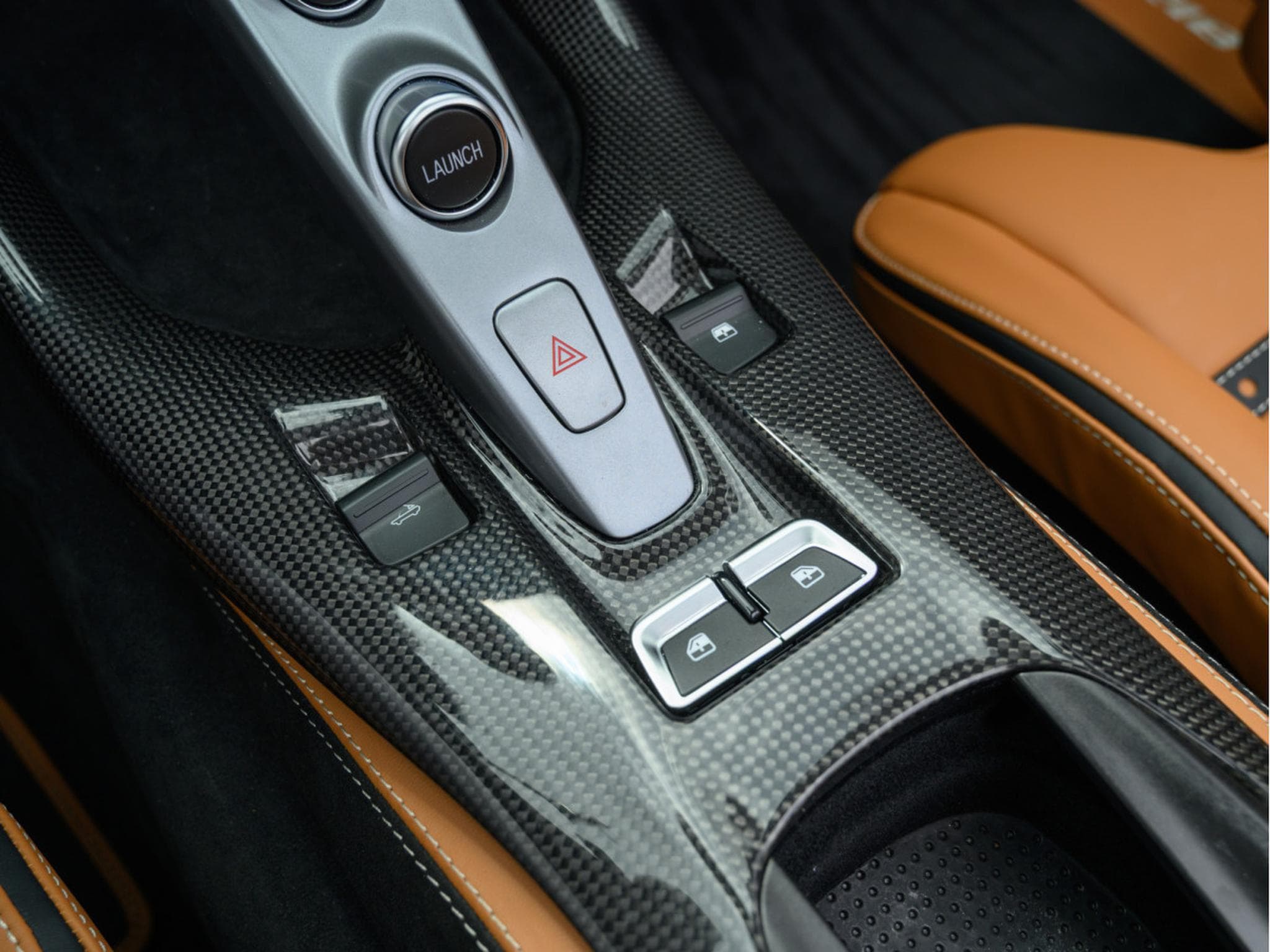 Ferrari 812 GTS GTS (2023) - Photo 15