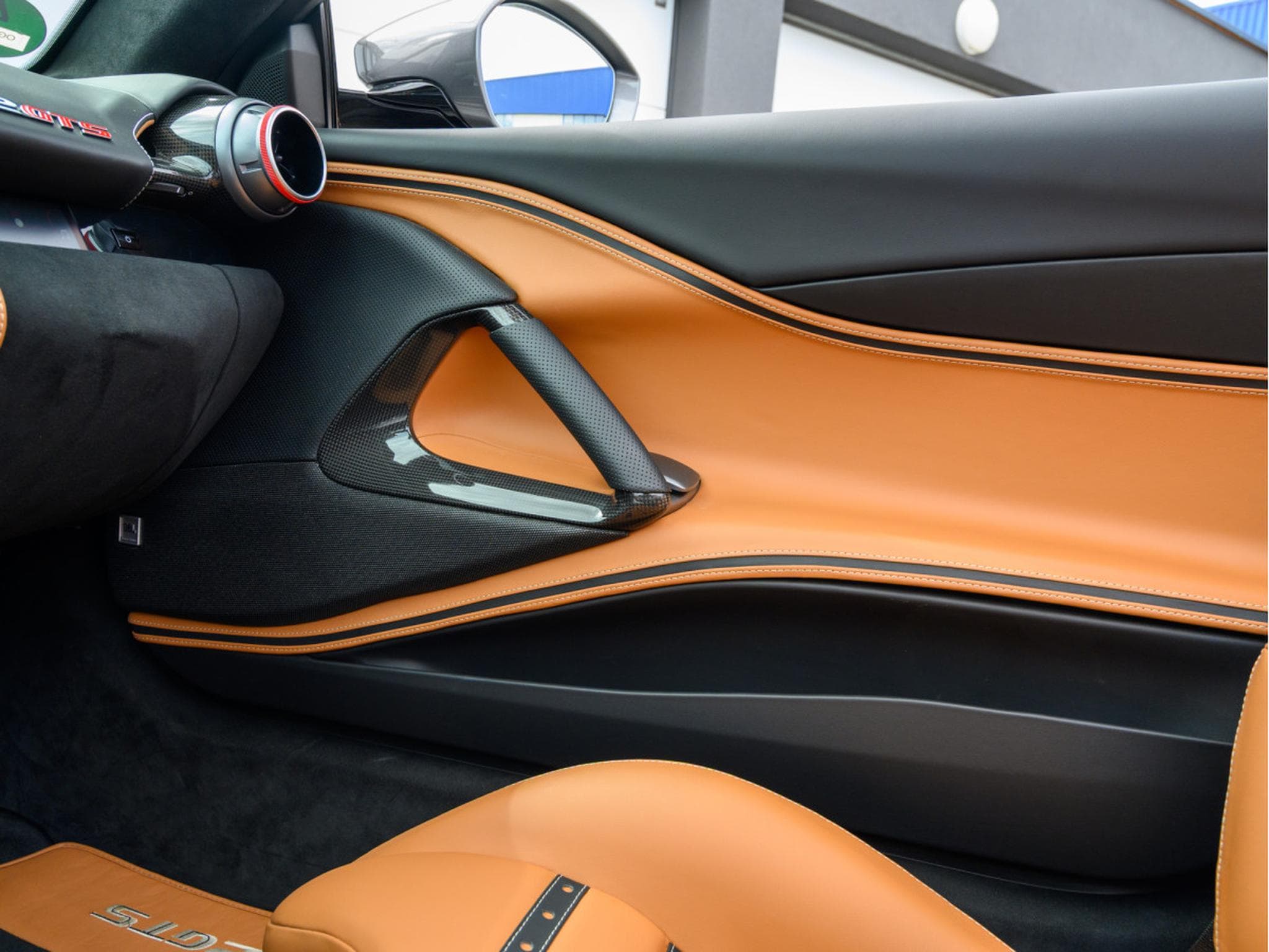 Ferrari 812 GTS GTS (2023) - Photo 16