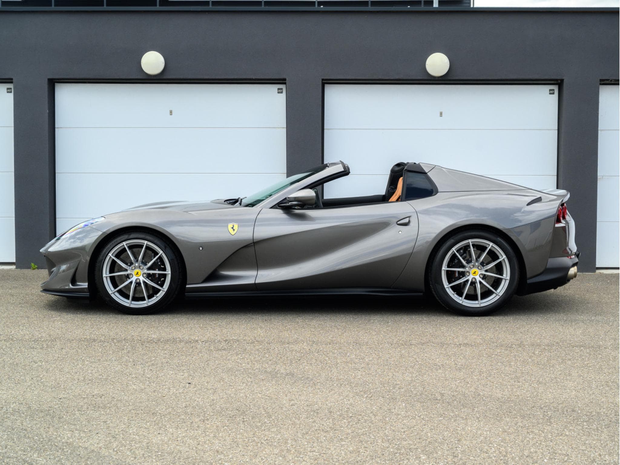 Ferrari 812 GTS GTS (2023) - Photo 2