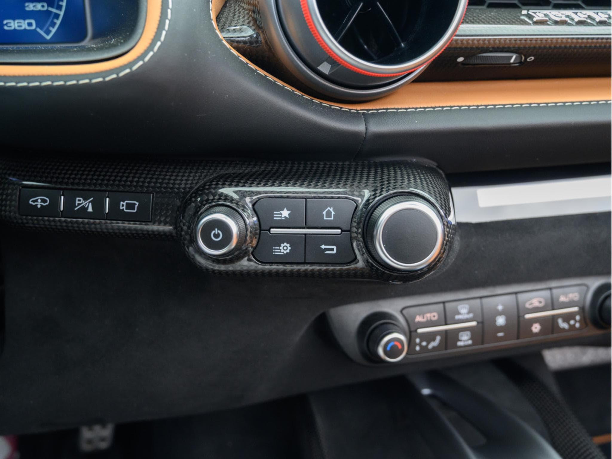 Ferrari 812 GTS GTS (2023) - Photo 22