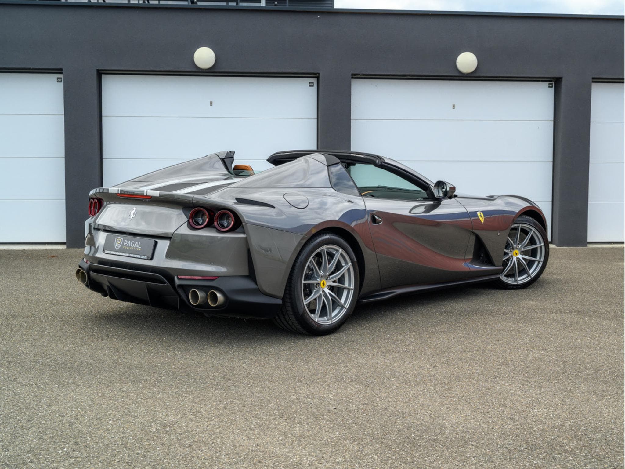 Ferrari 812 GTS GTS (2023) - Photo 5