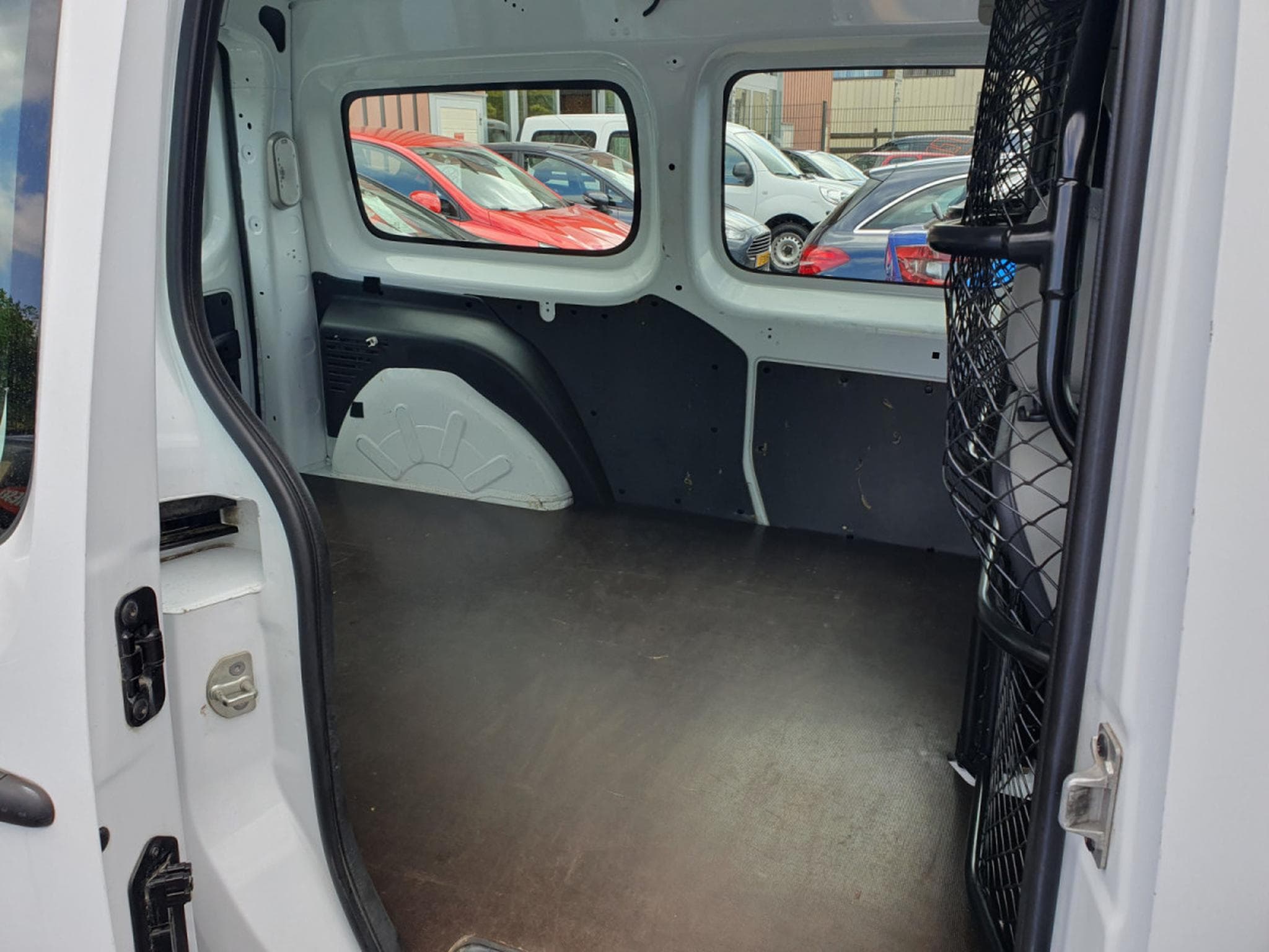 Renault Kangoo EXPRESS MAXI BLUE CONFORT 95CV (2020) - Photo 16