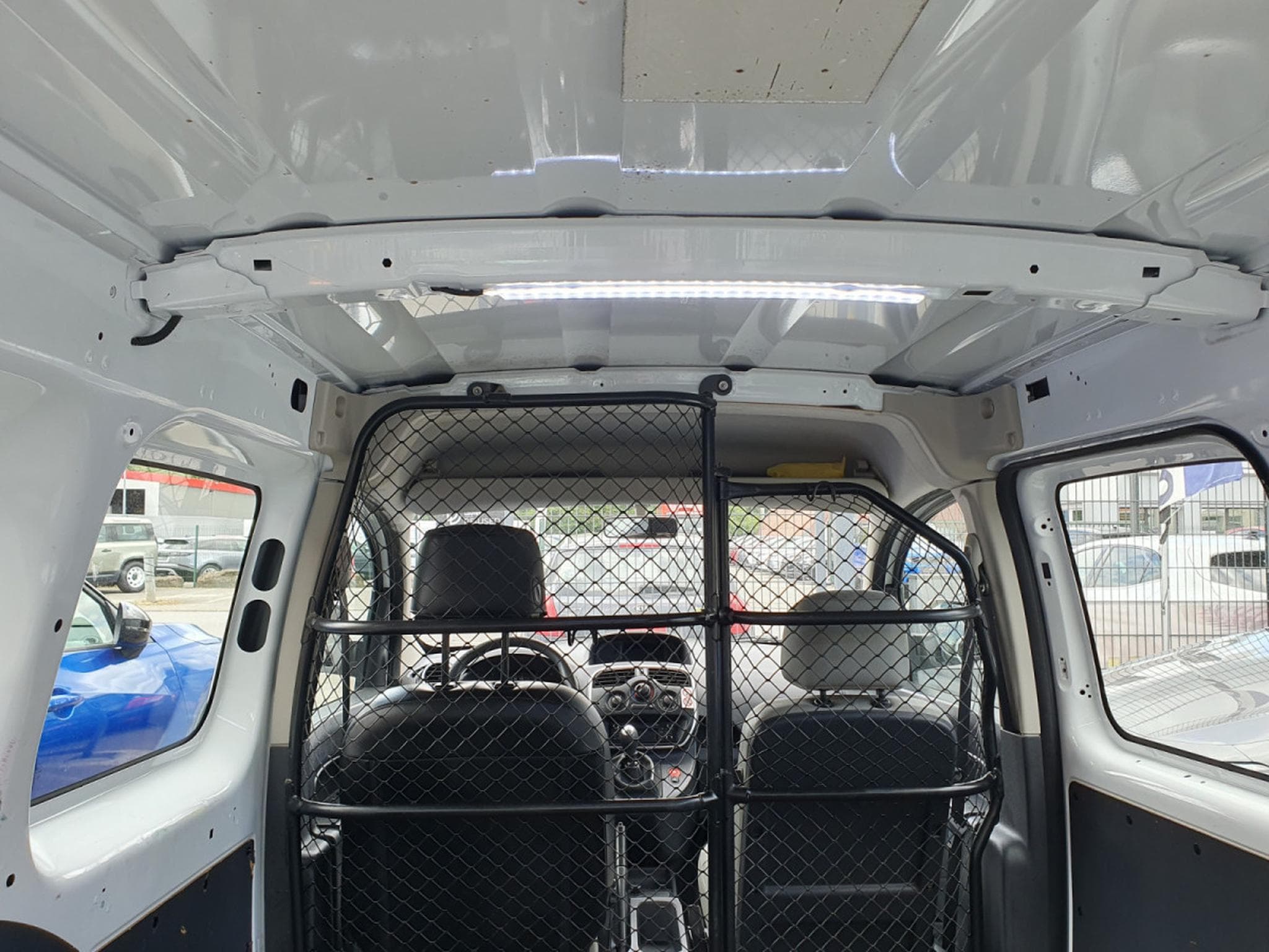 Renault Kangoo EXPRESS MAXI BLUE CONFORT 95CV (2020) - Photo 18