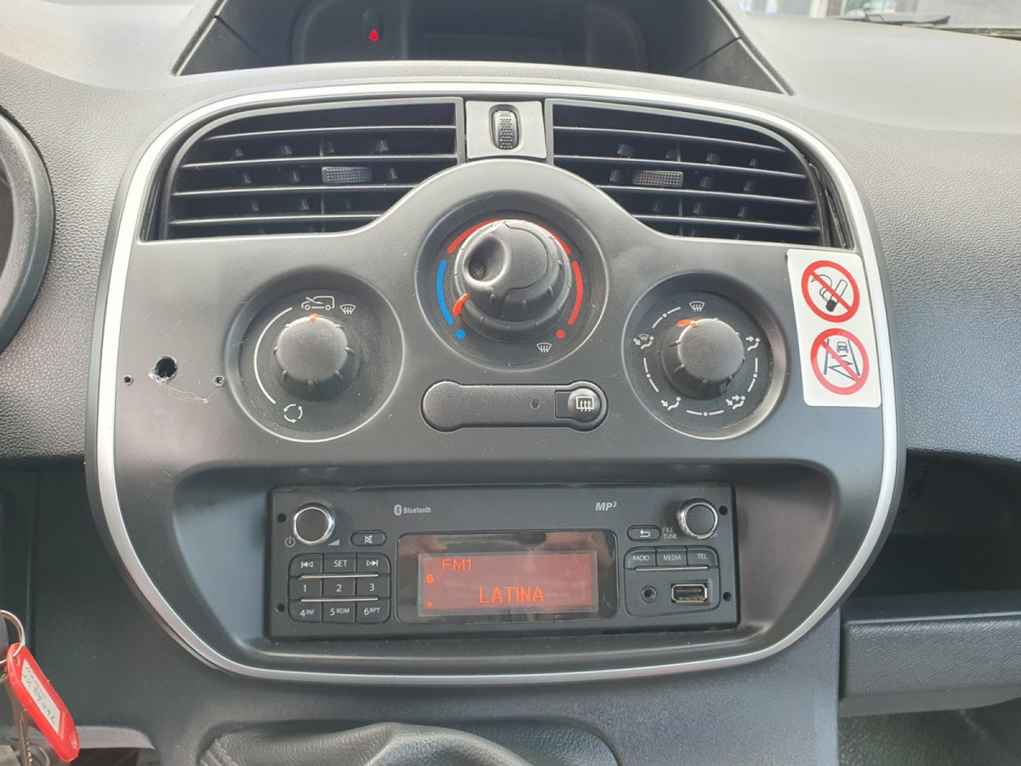 Renault Kangoo EXPRESS MAXI BLUE CONFORT 95CV (2020) - Photo 8