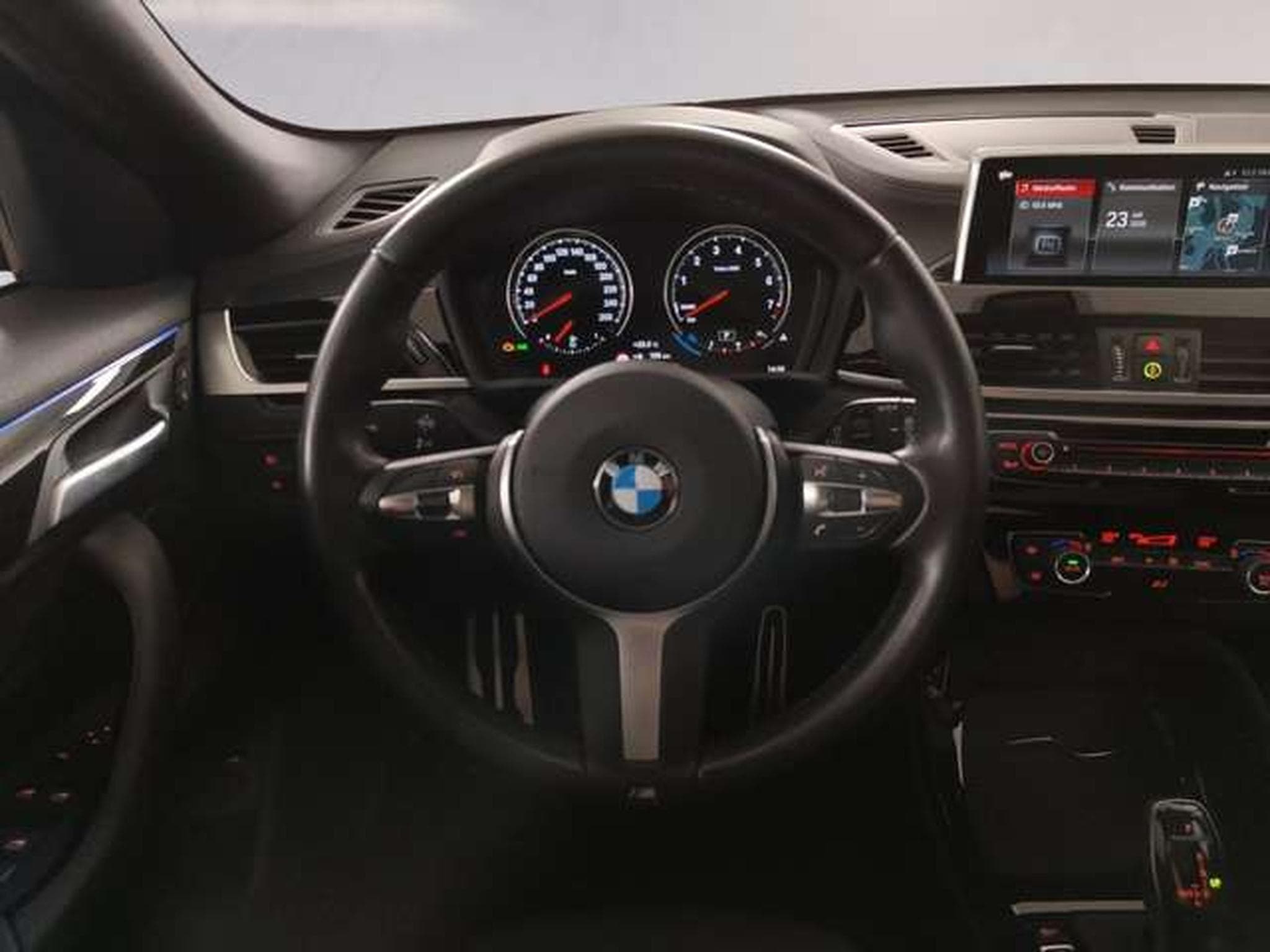 BMW X2 sDrive20i DAB LED (2020) - Photo 10