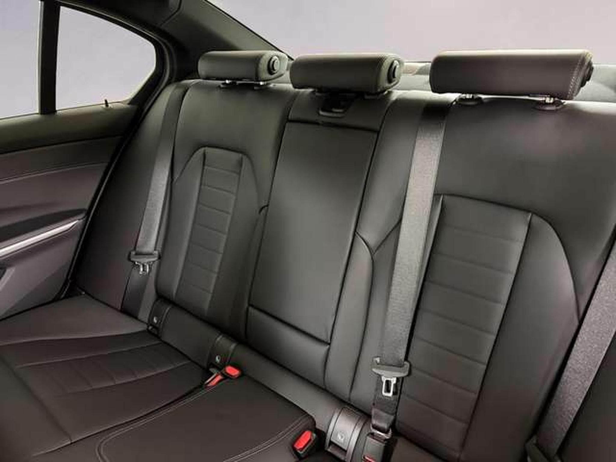 BMW 320 d HiFi DAB LED RFK Komfortzg. (2025) - Photo 9
