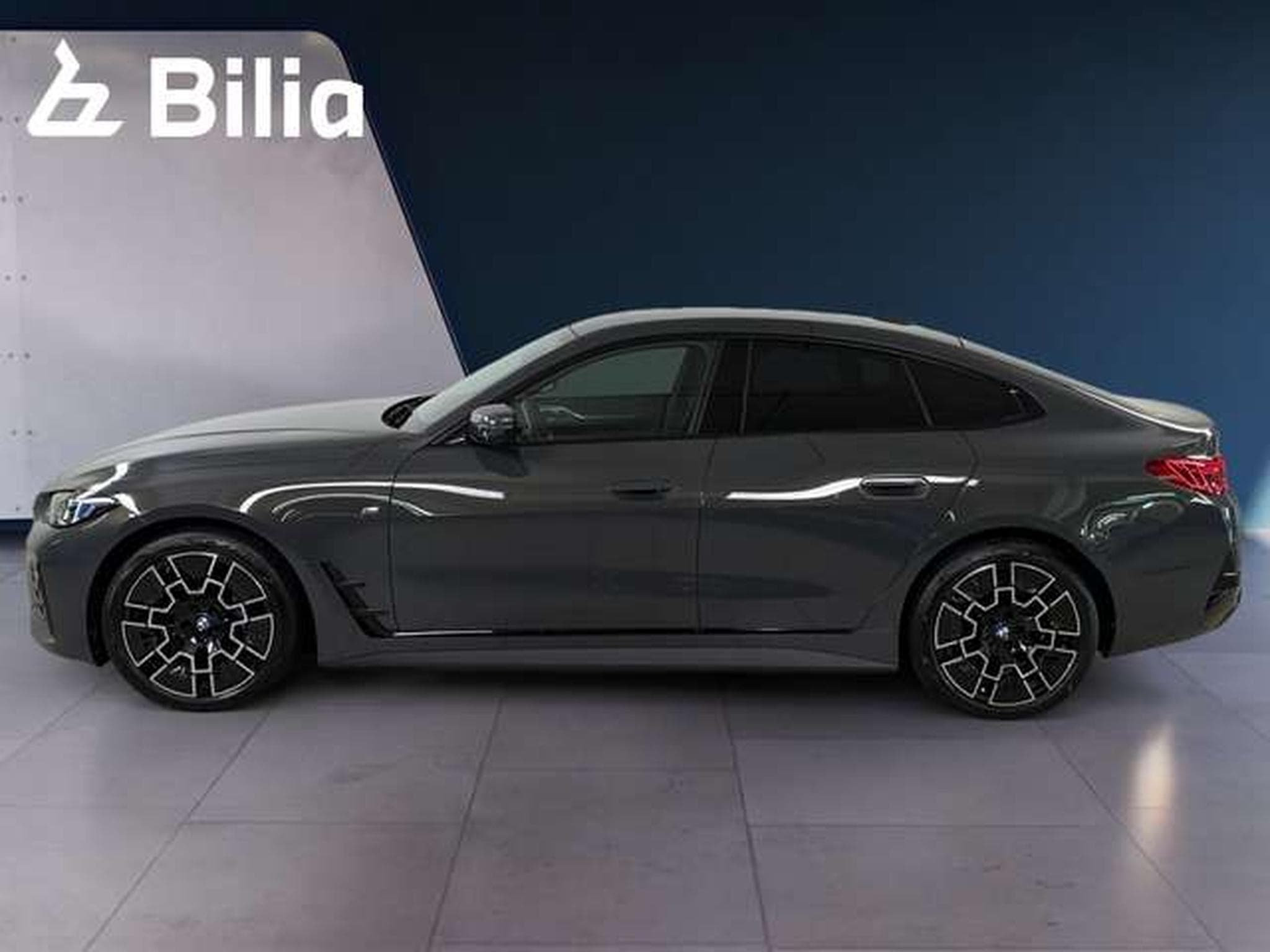BMW i4 xDrive40 HiFi DAB LED RFK Shz (2025) - Photo 12