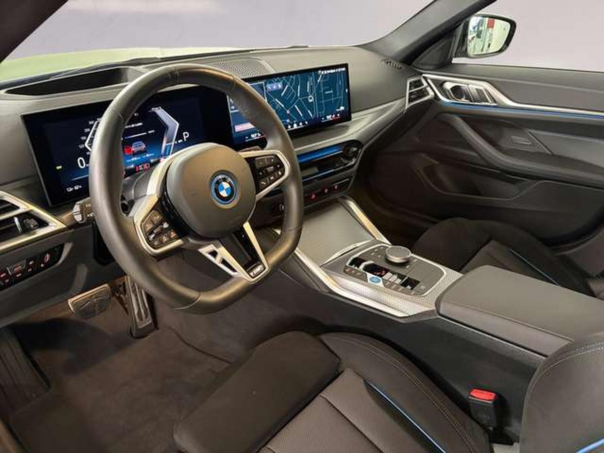 BMW i4 xDrive40 HiFi DAB LED RFK Shz (2025) - Photo 5