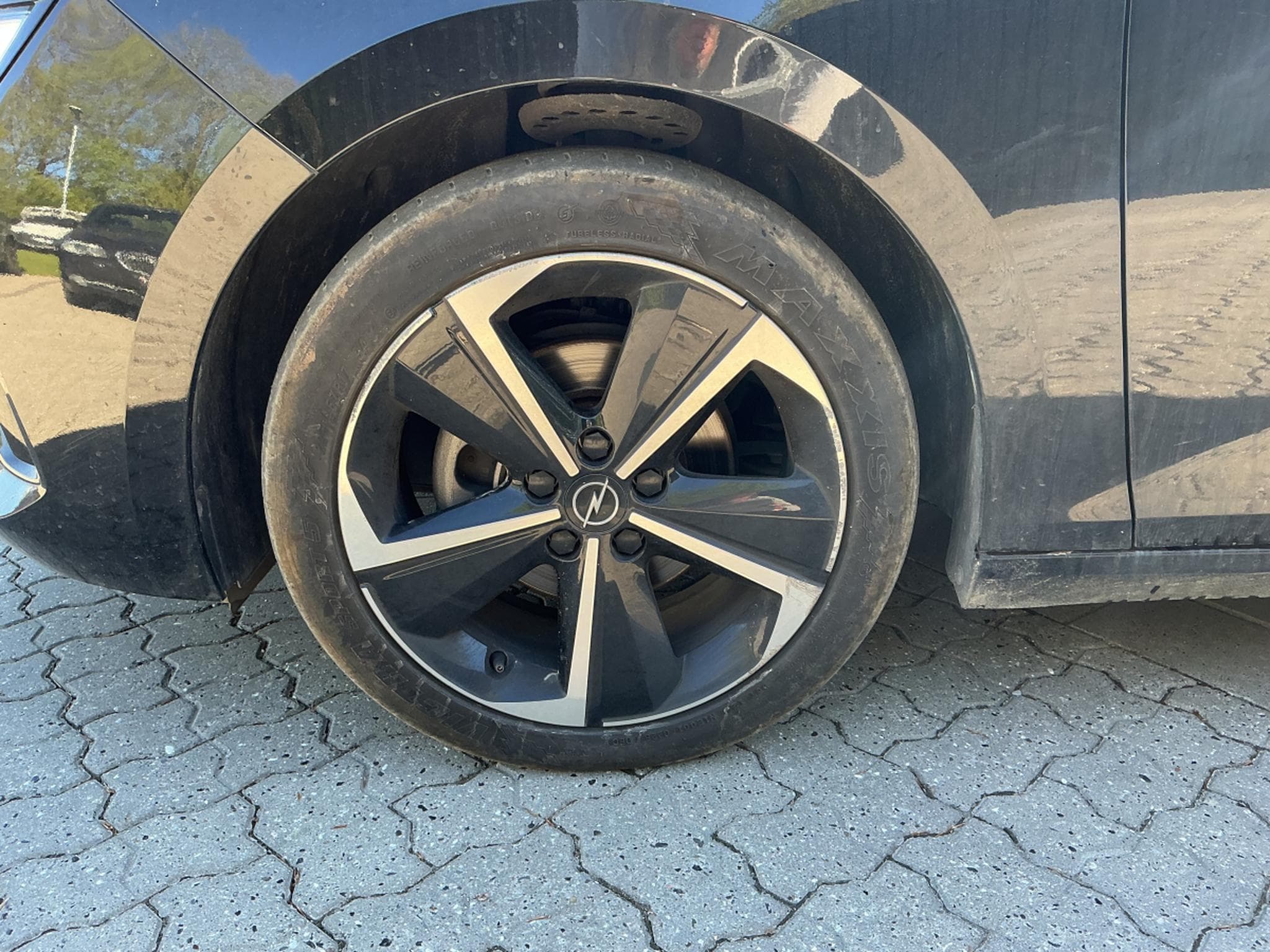 Opel Astra GS-line (2025) - Photo 17