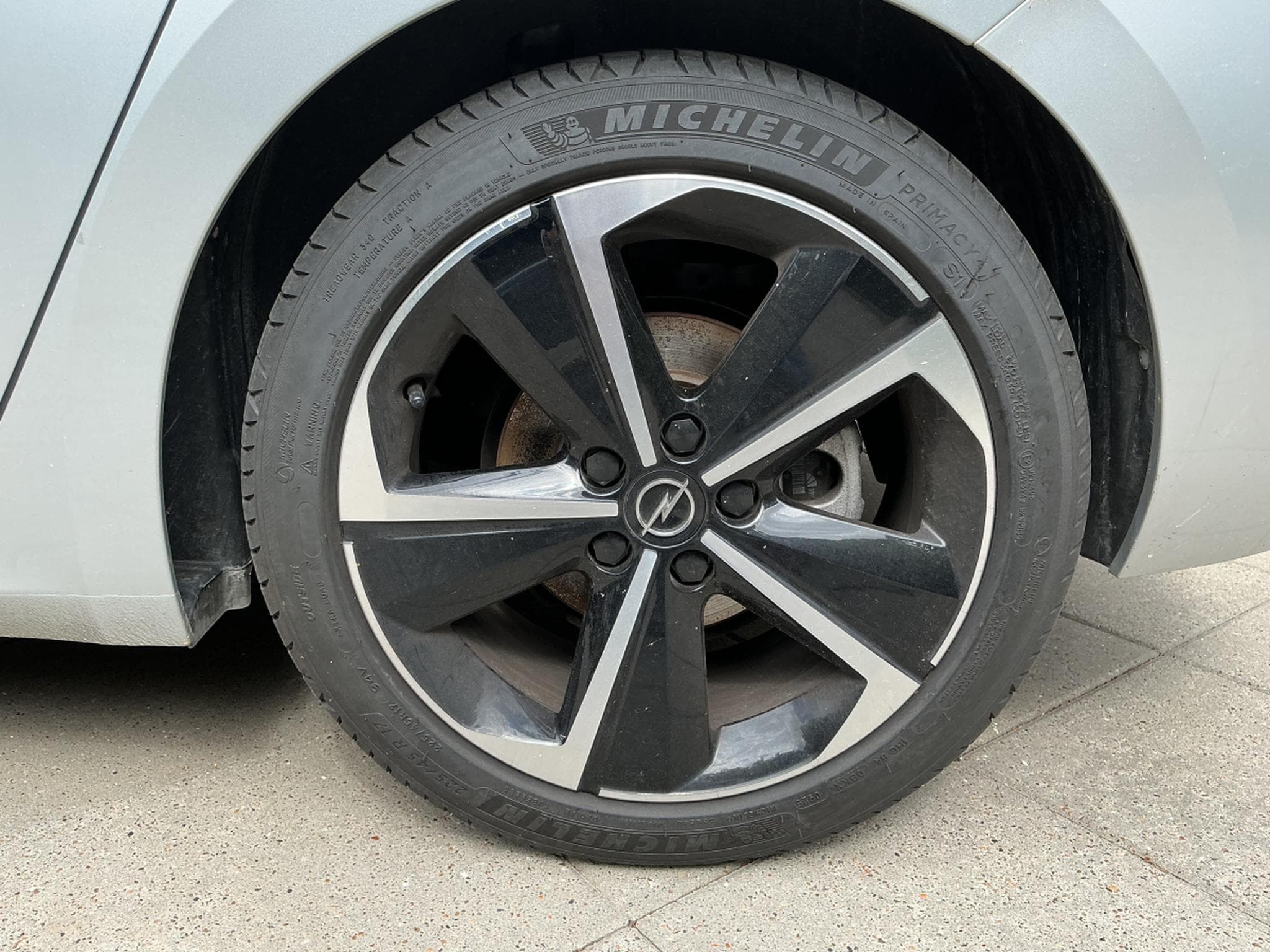 Opel Astra GS-line (2025) - Photo 15