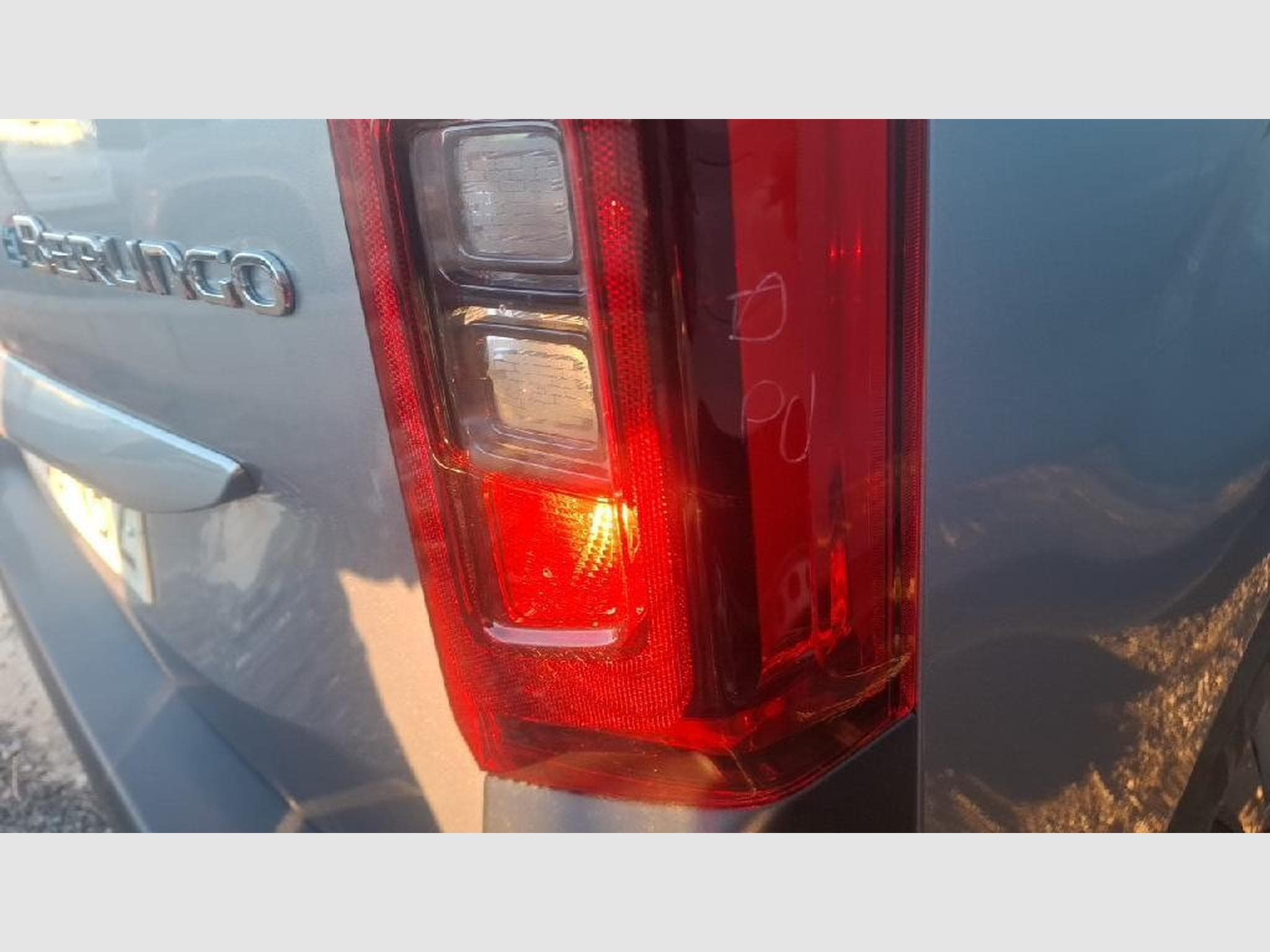 Citroen e-Berlingo Plus (2025) - Photo 14