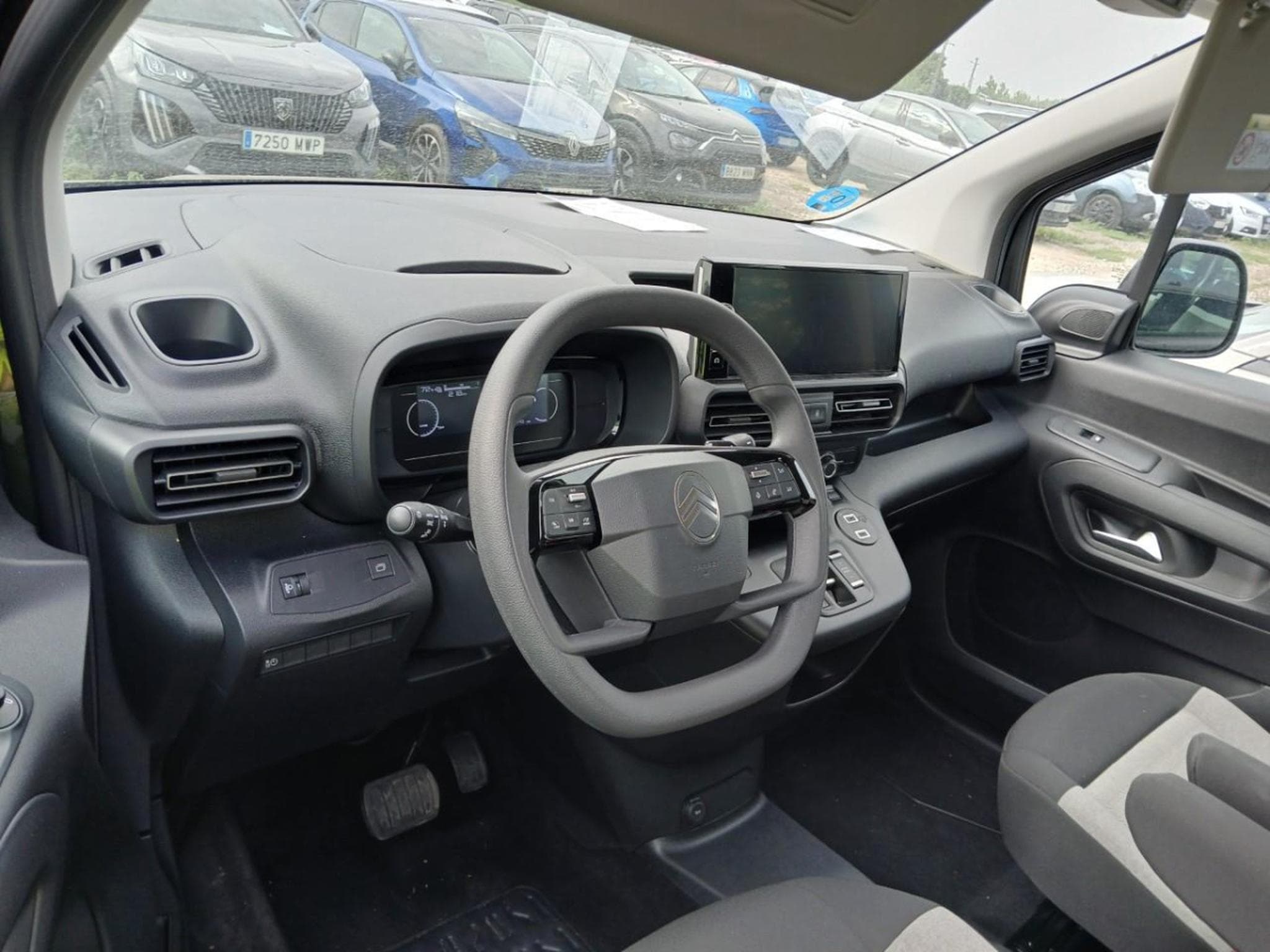 Citroen e-Berlingo Plus (2025) - Photo 4