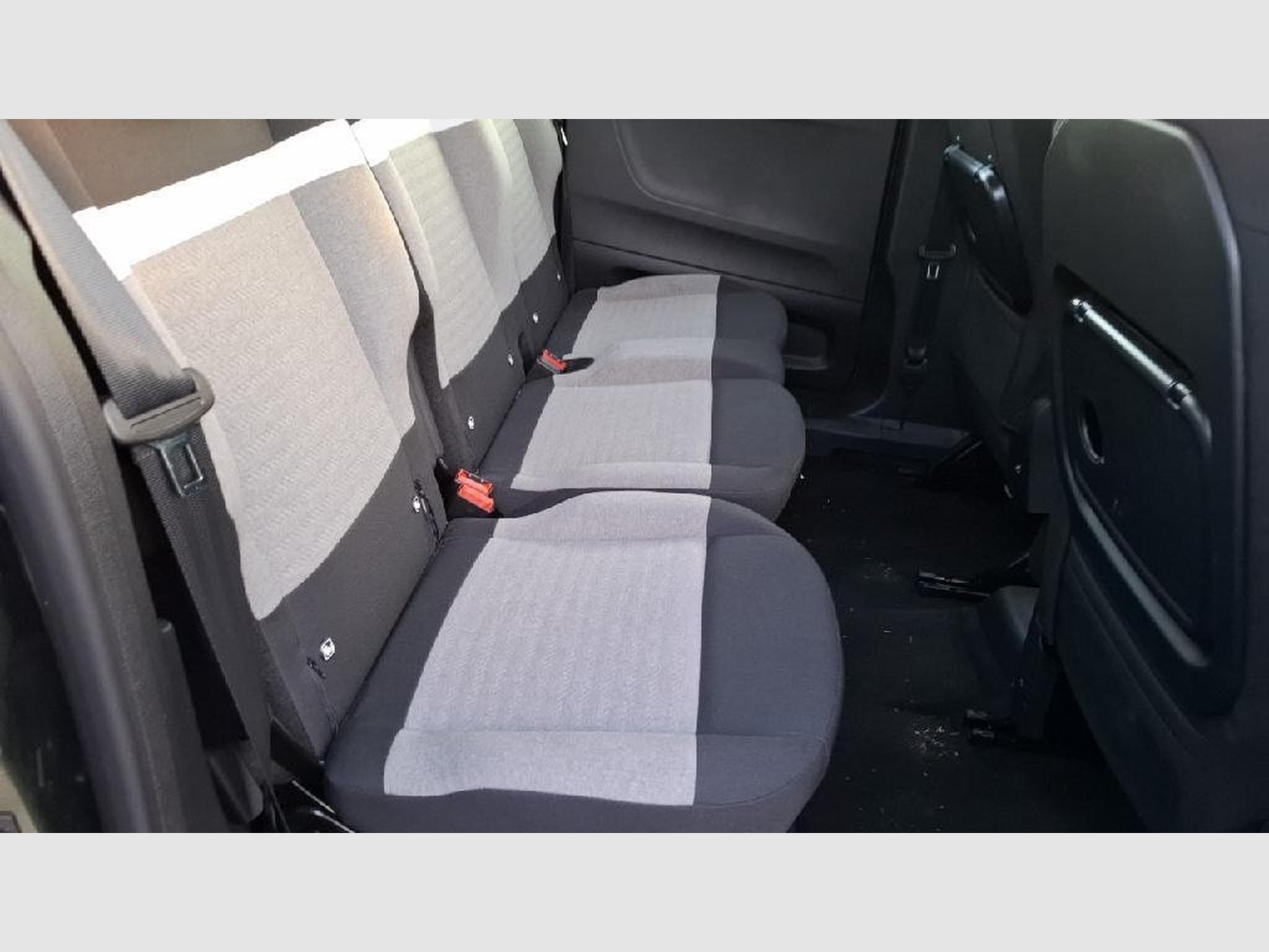 Citroen e-Berlingo Plus (2025) - Photo 10