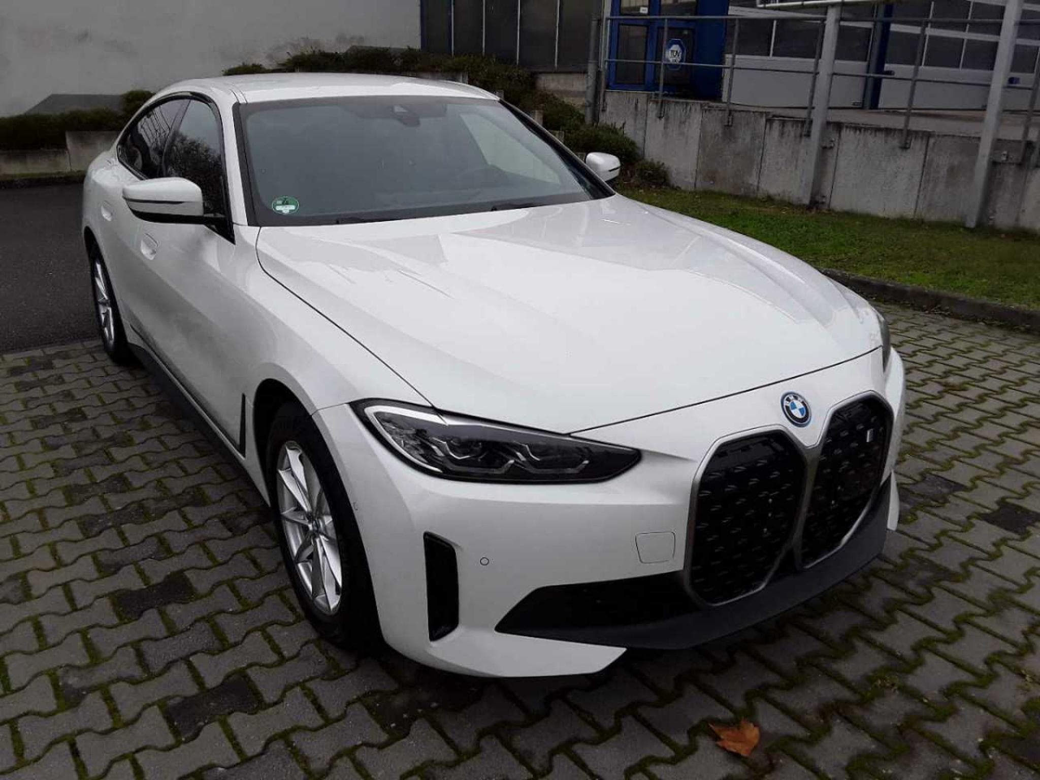 Bmw i4 eDrive40 5d (2023) - Photo 2