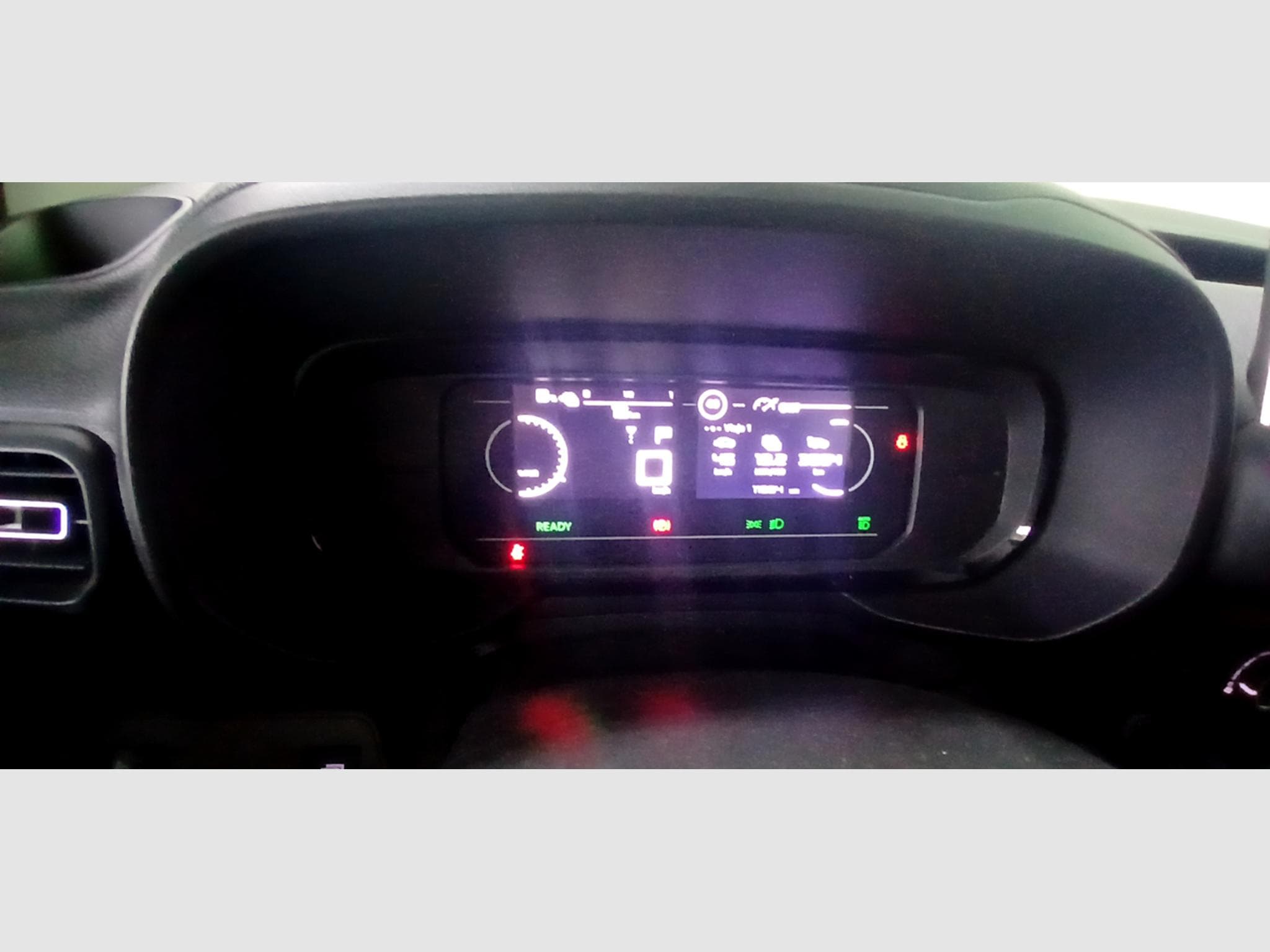 Citroen e-Berlingo Plus (2025) - Photo 8