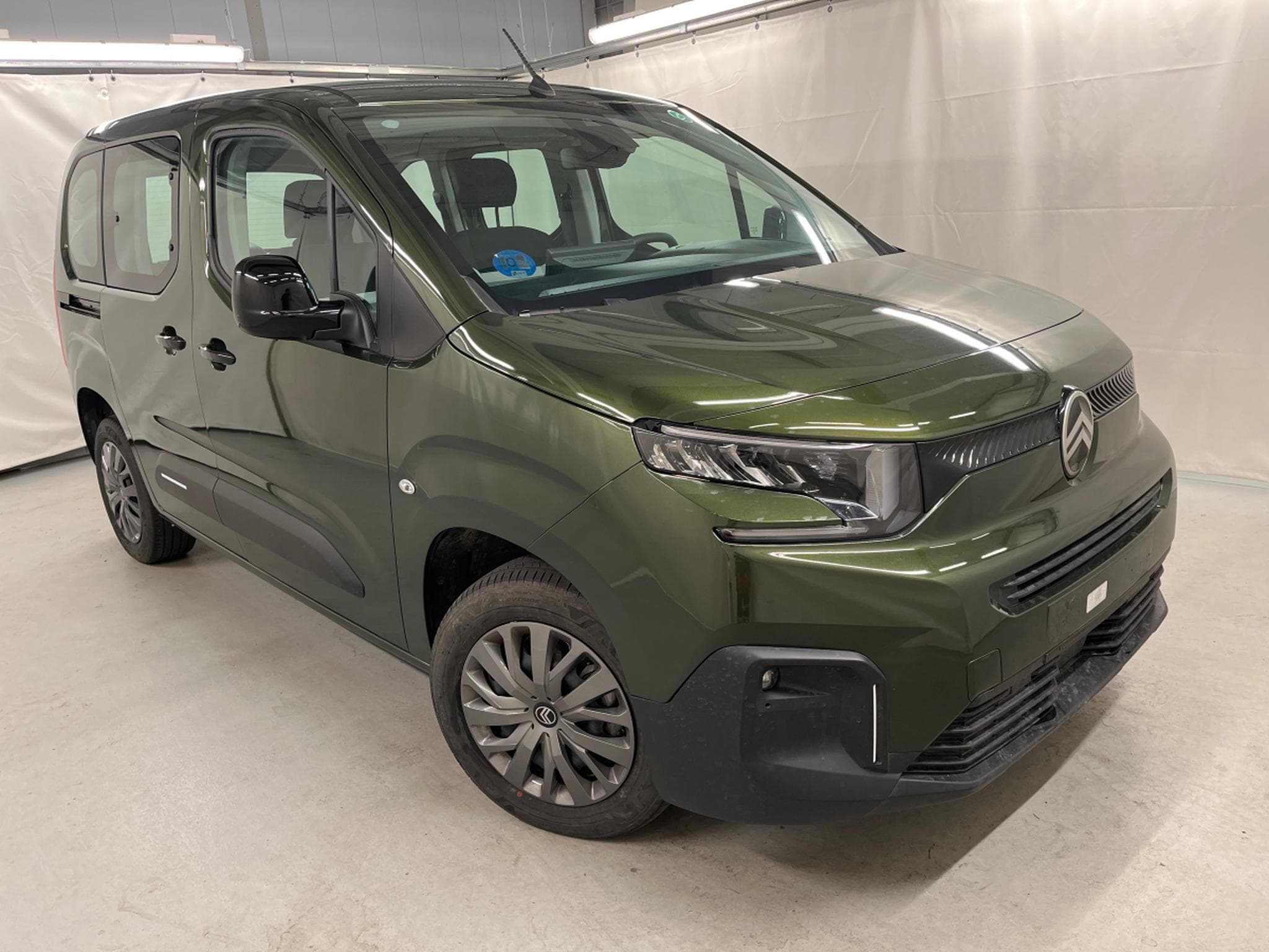 Citroen e-Berlingo Plus (2025) - Photo 2
