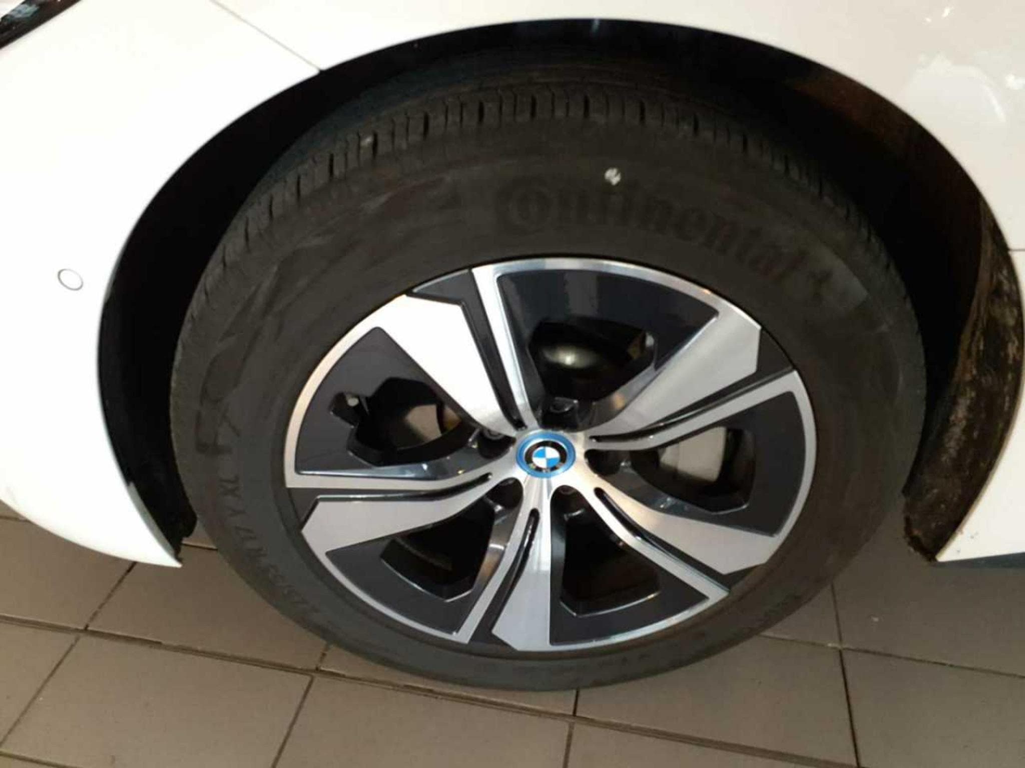 Bmw i4 eDrive40 5d (2023) - Photo 14