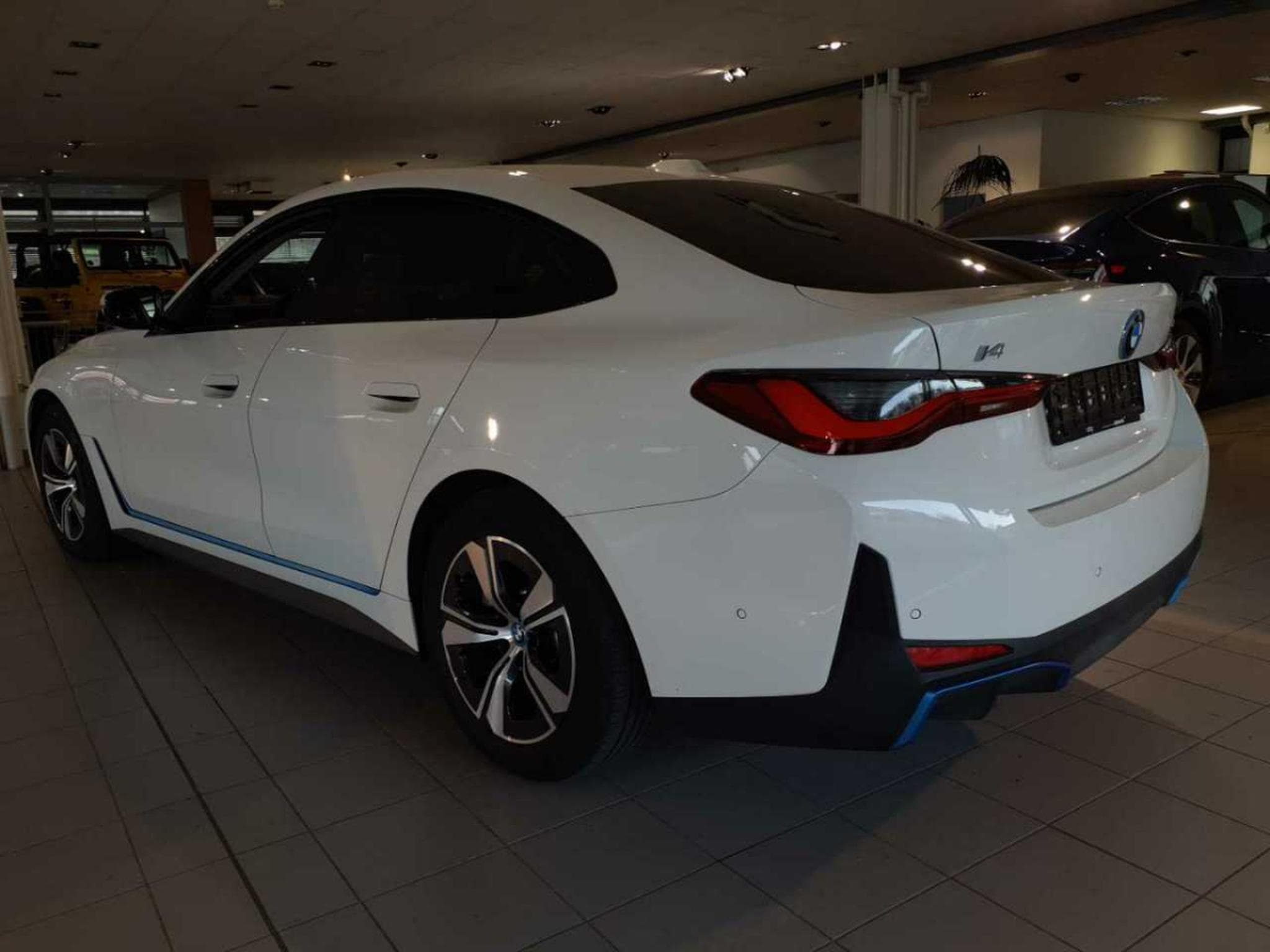 Bmw i4 eDrive40 5d (2023) - Photo 3