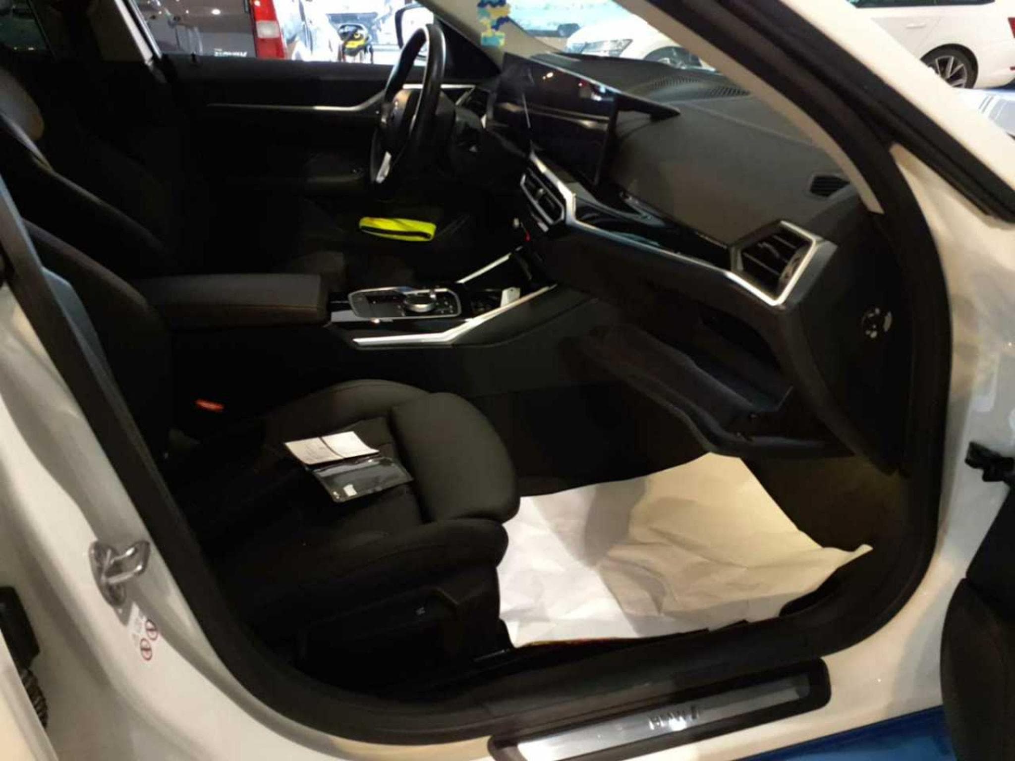 Bmw i4 eDrive40 5d (2023) - Photo 8