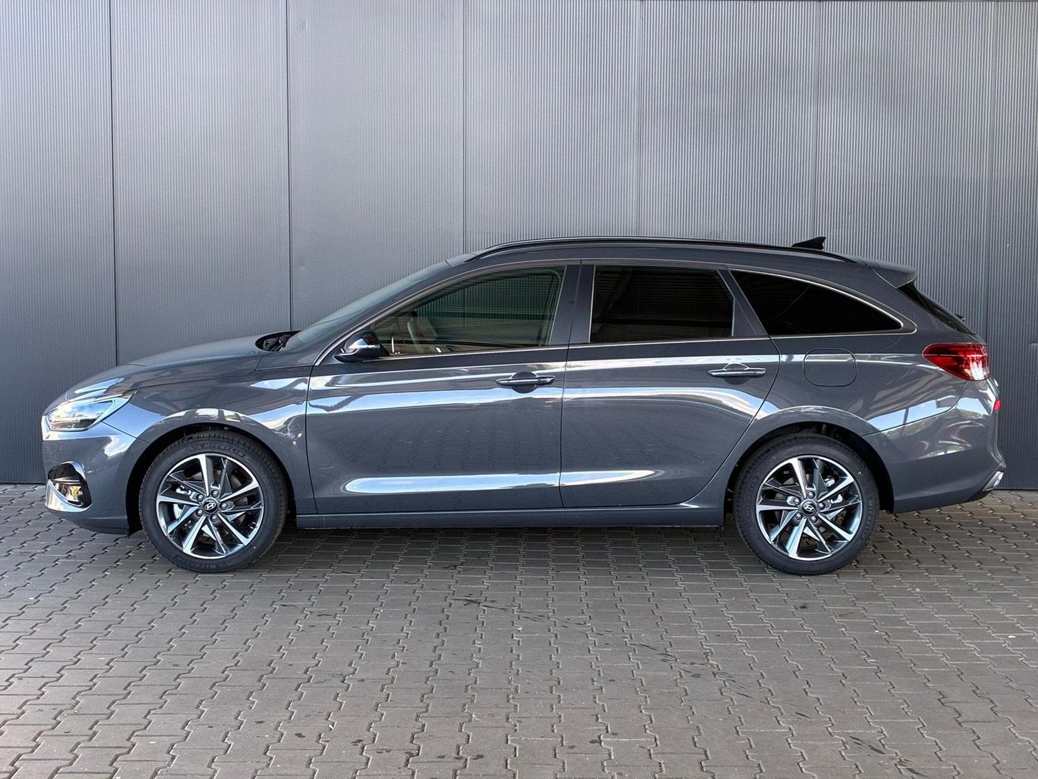 Hyundai i30 Comfort Plus Kombi (2025) - Photo 2
