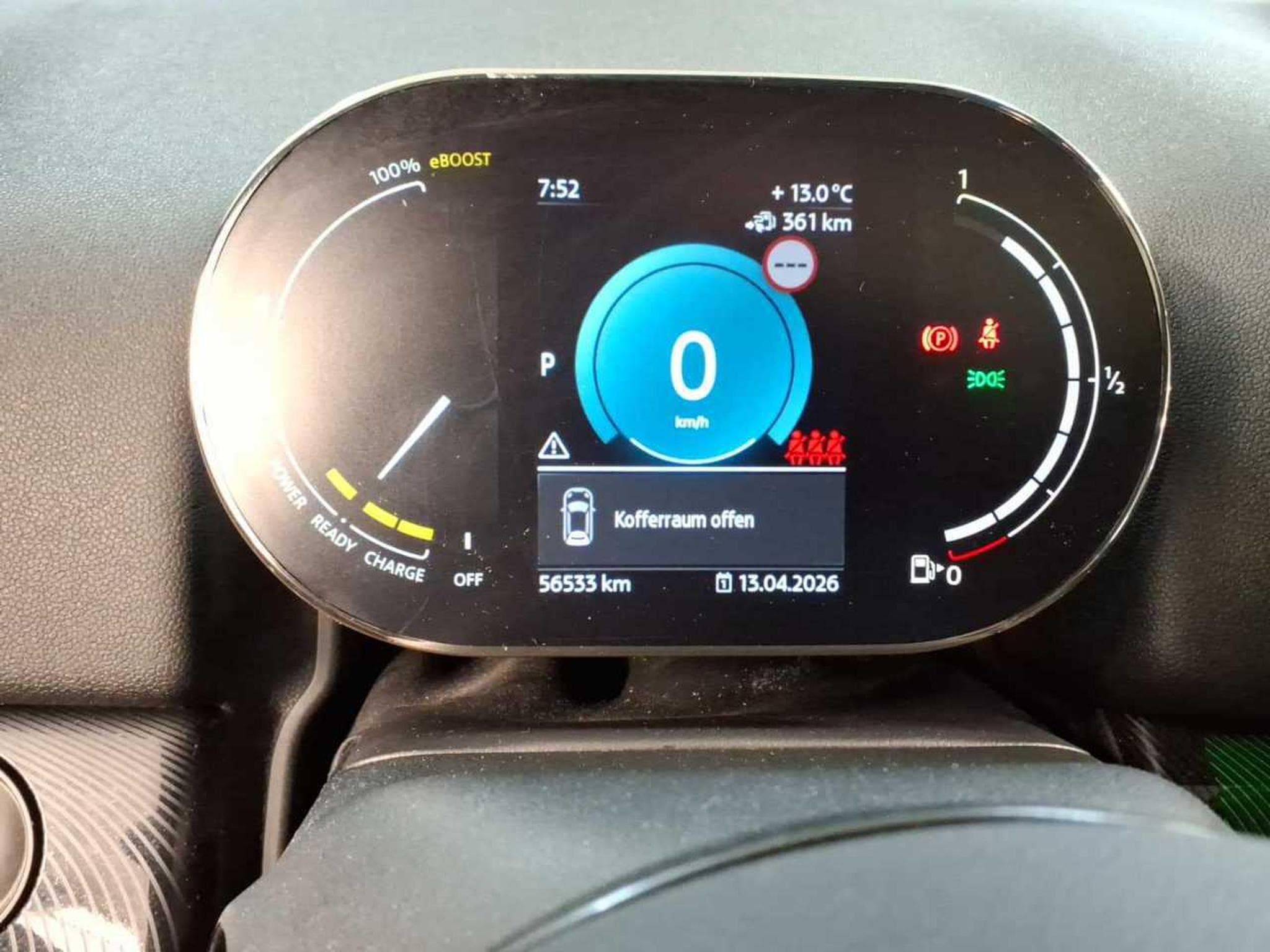 Mini Cooper COUNTRYMAN Cooper SE ALL4 Classic Trim (2022) - Photo 17